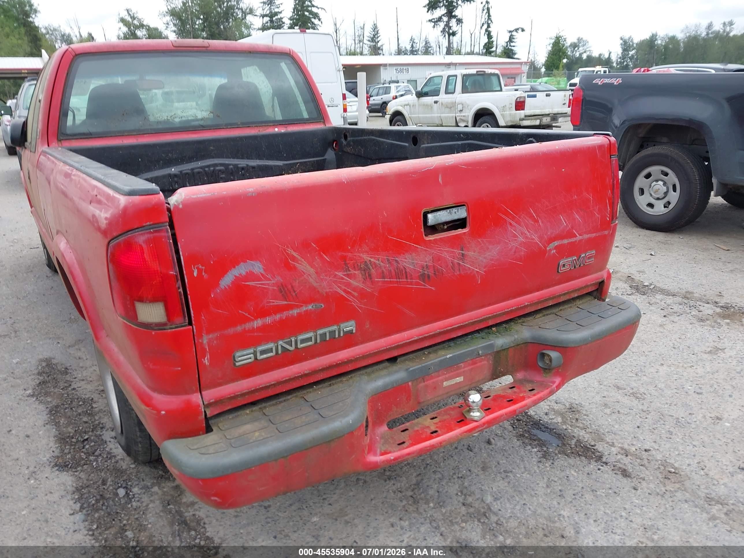 1999 Gmc Sonoma Sls Red vin: 1GTCS19X5X8510174