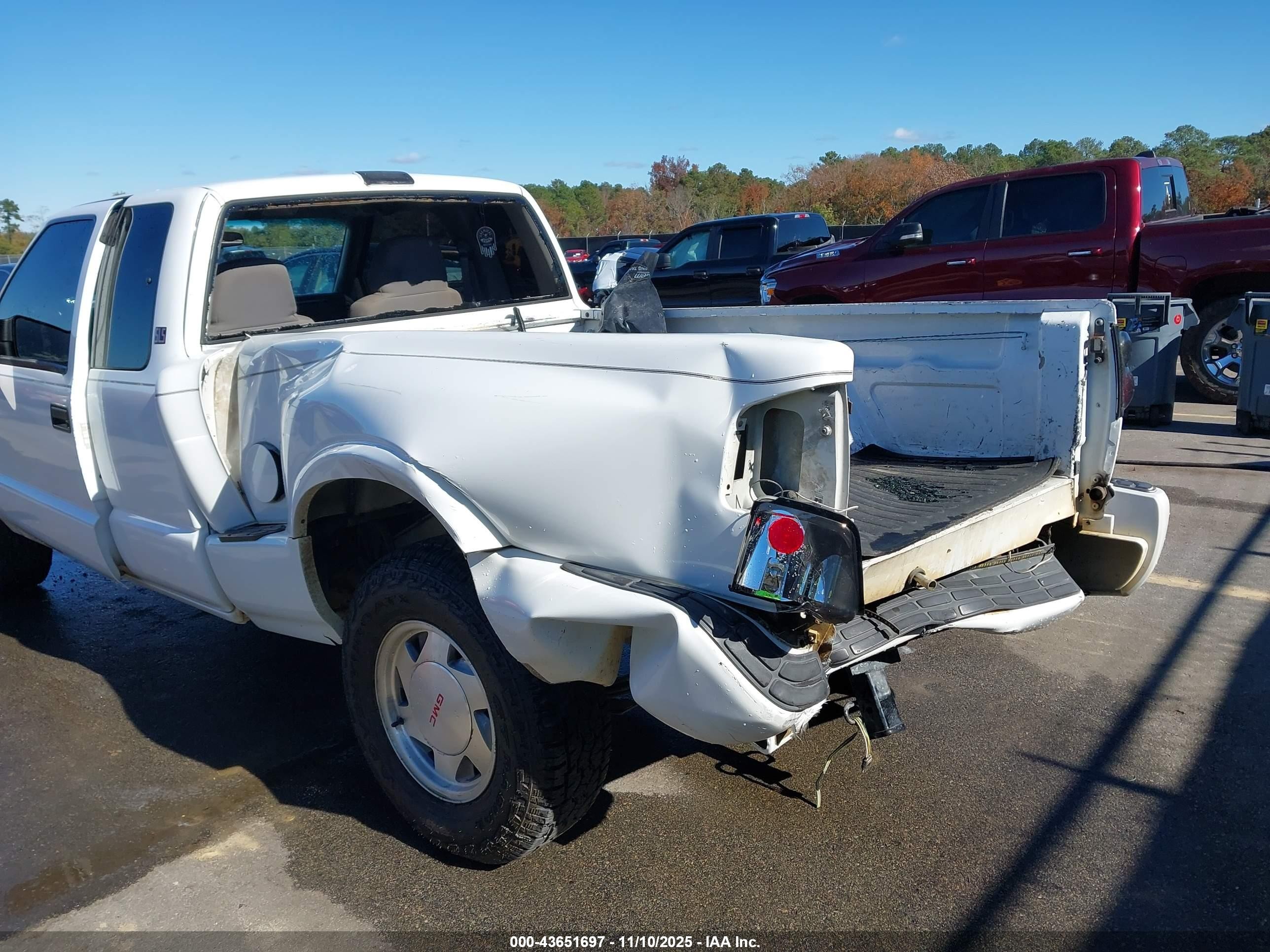 2003 Gmc Sonoma Sls Белый vin: 1GTCS19X638161424