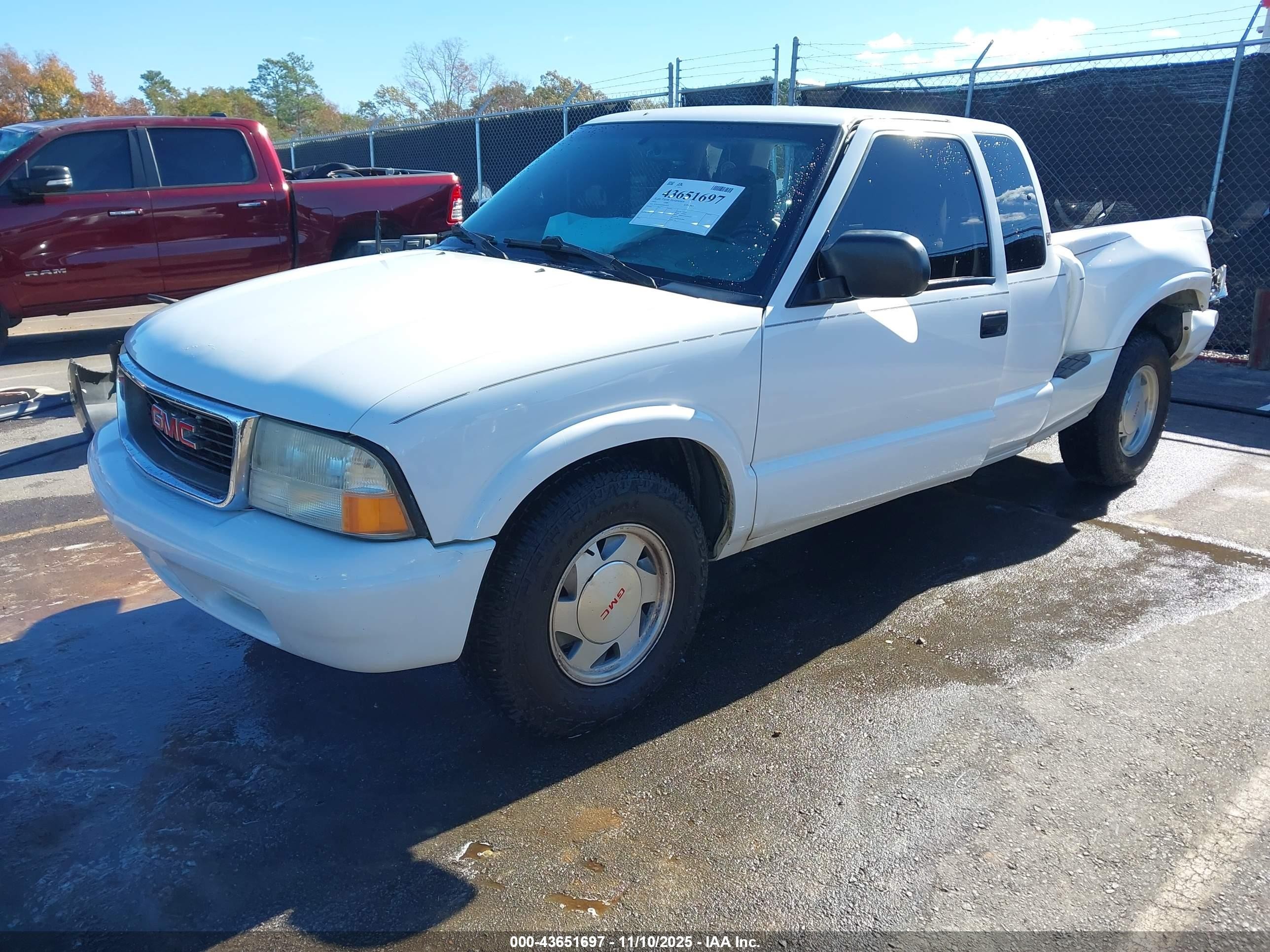 2003 Gmc Sonoma Sls Белый vin: 1GTCS19X638161424
