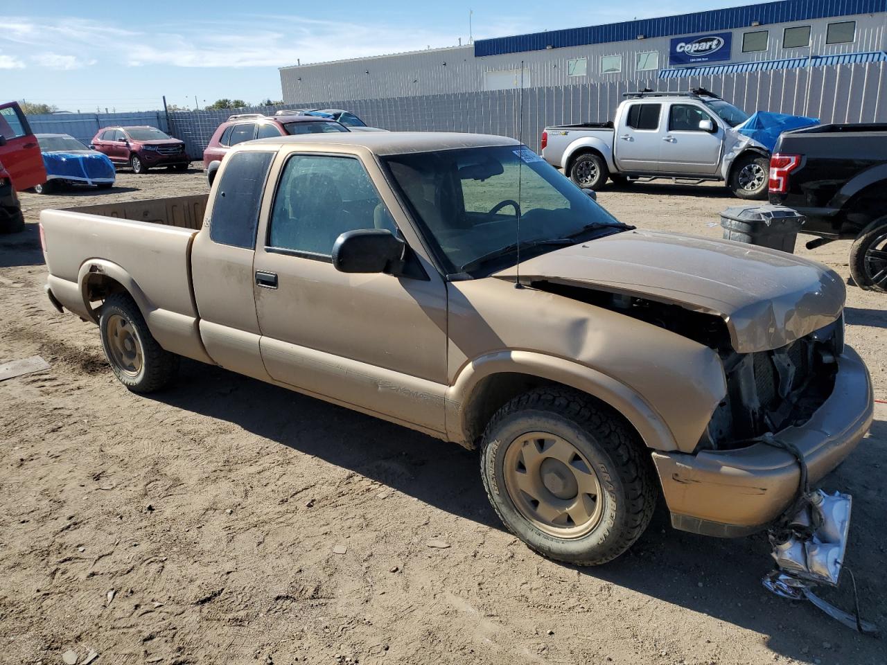 1999 Gmc Sonoma Gold vin: 1GTCS19X7X8504750