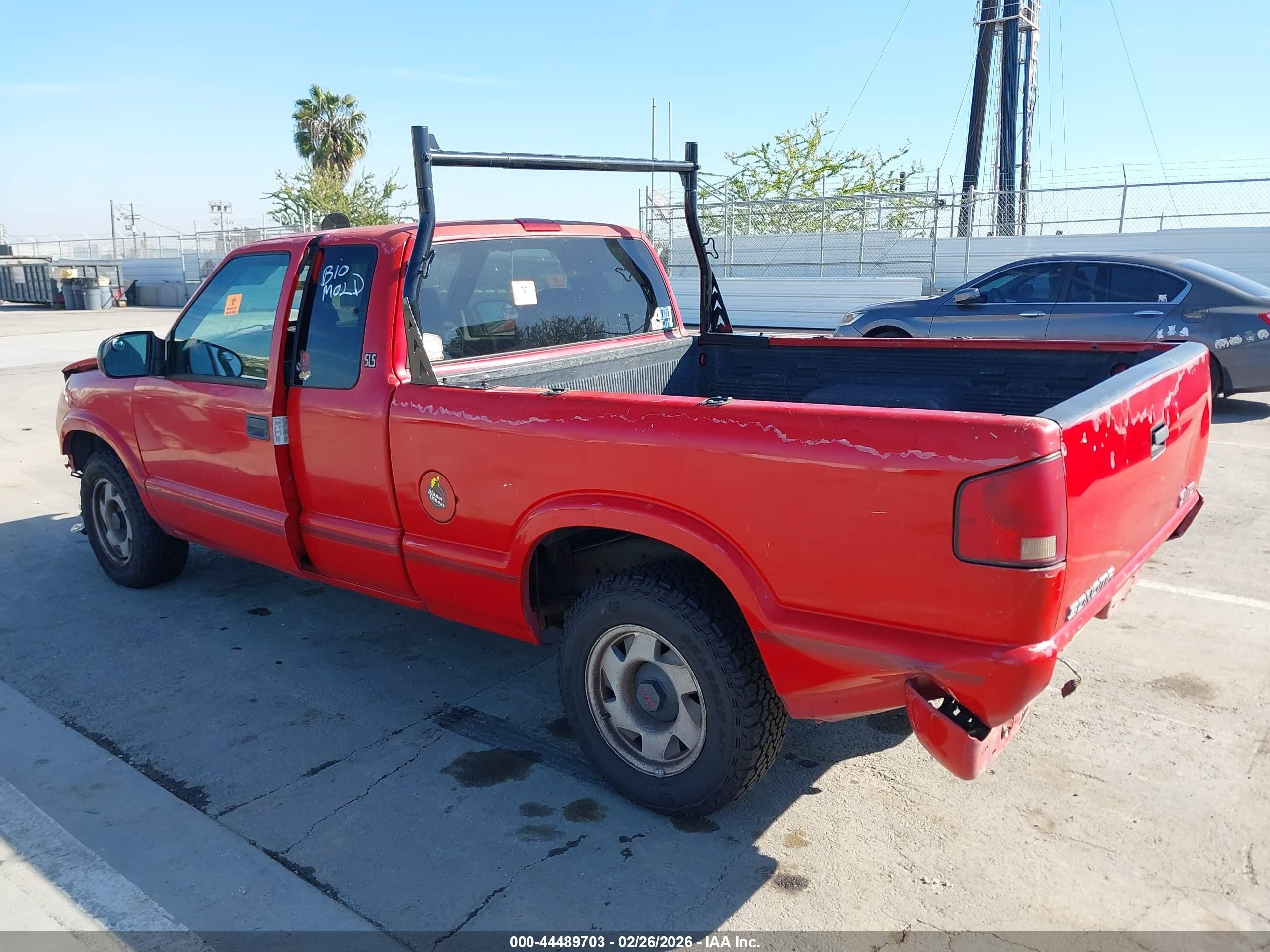 1999 Gmc Sonoma Sls Red vin: 1GTCS19X7X8530295