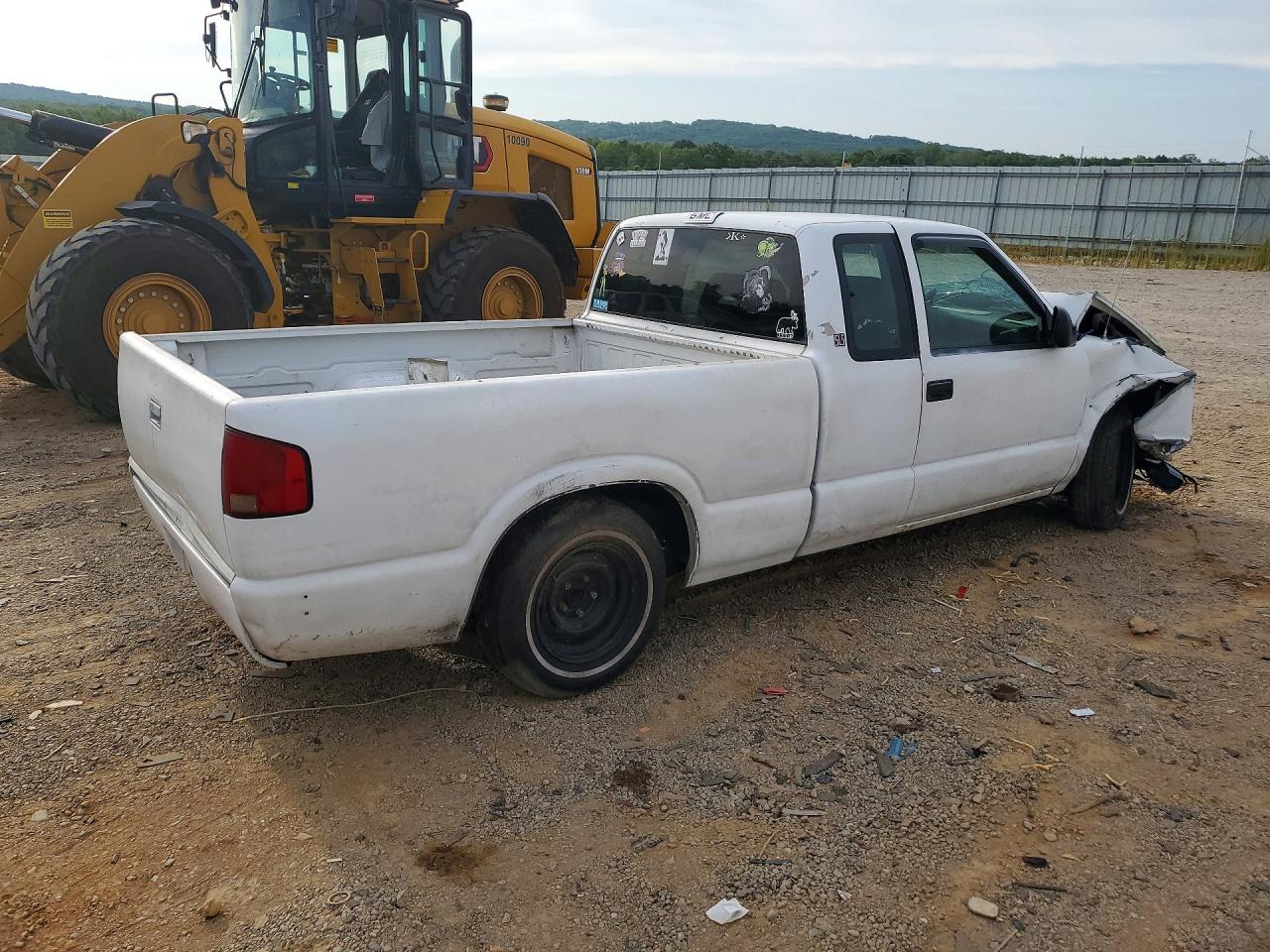 1997 Gmc Sonoma White vin: 1GTCS19X9V8527203
