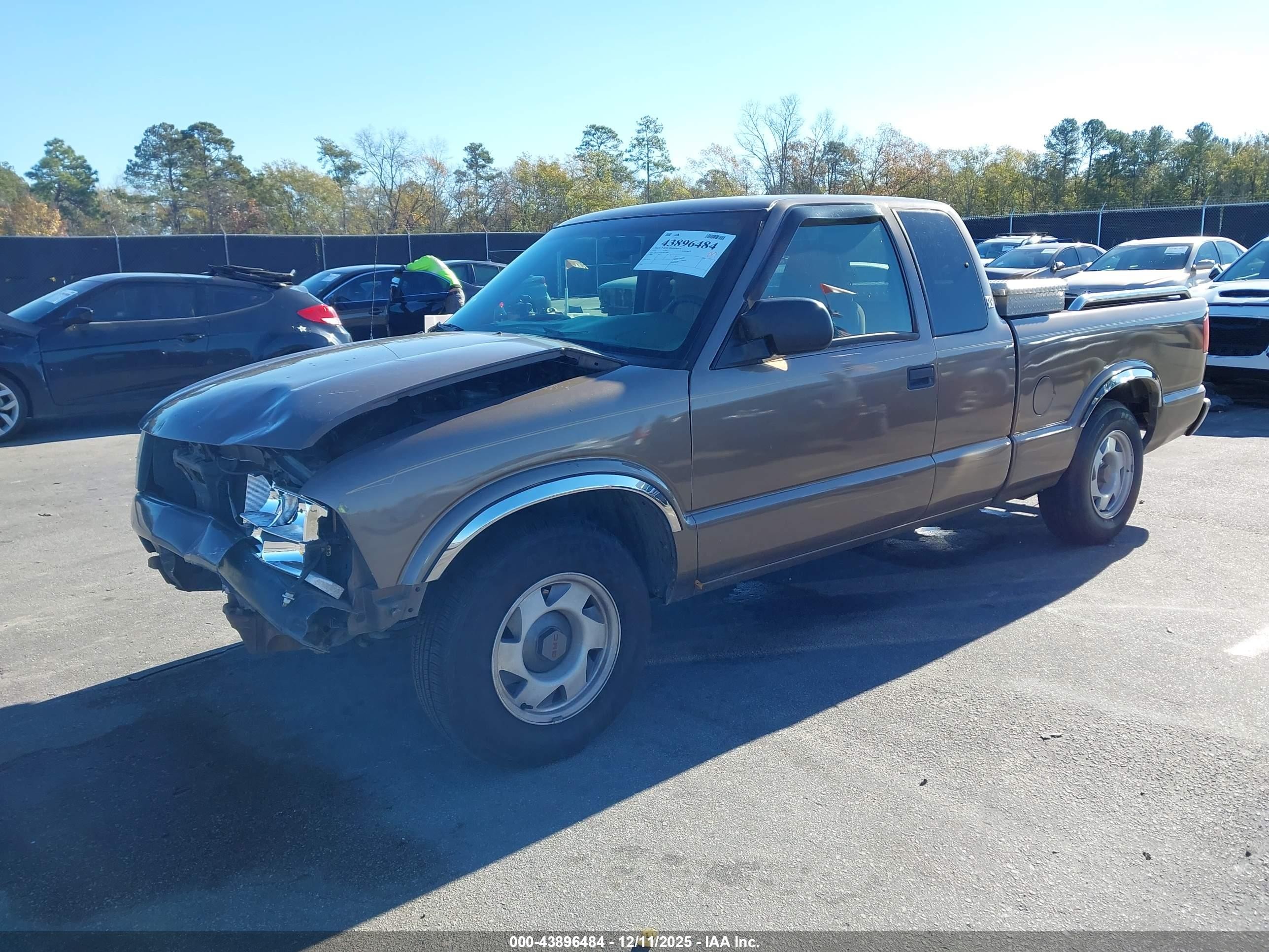 1999 Gmc Sonoma Sls Brown vin: 1GTCS19XXX8513684