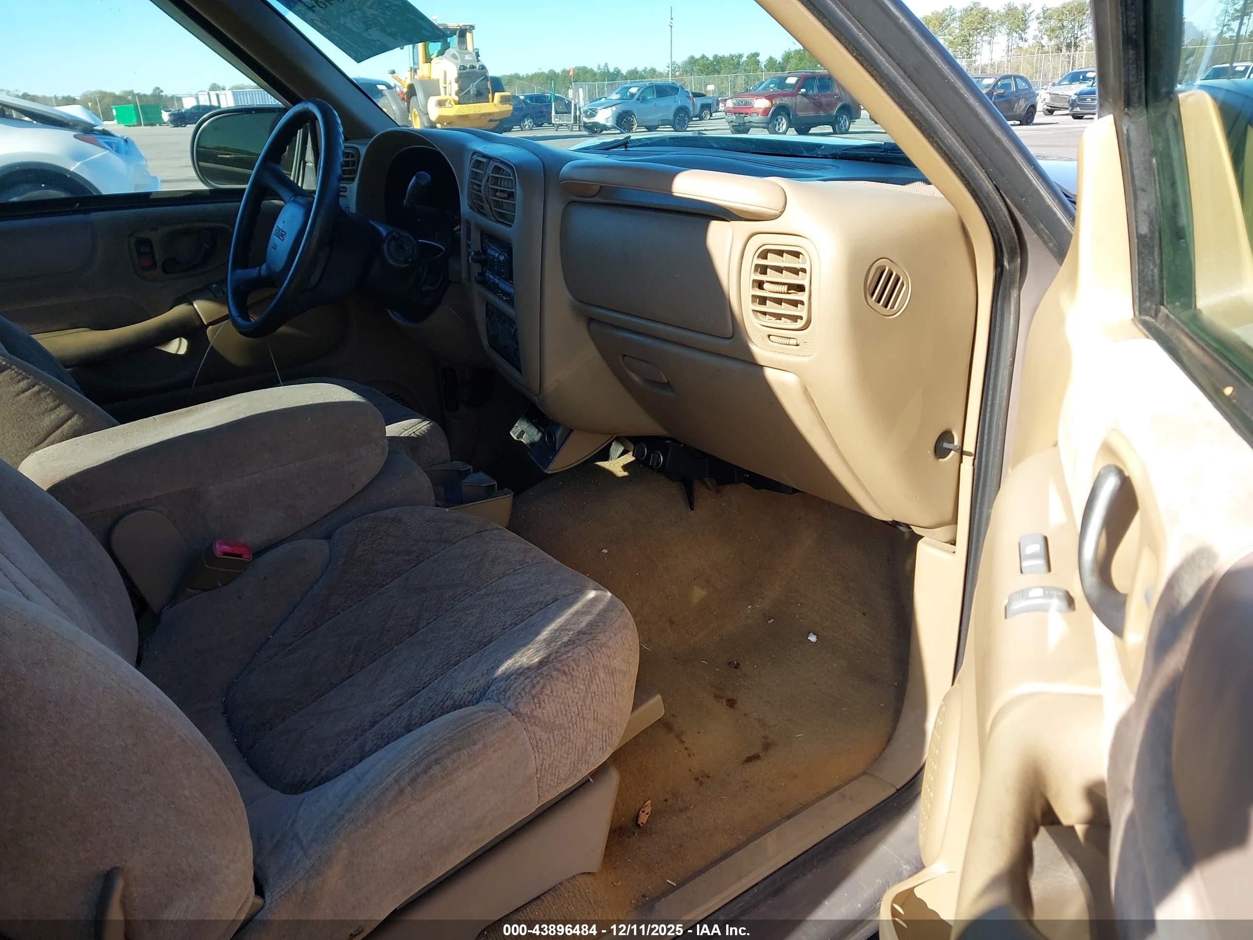1999 Gmc Sonoma Sls Brown vin: 1GTCS19XXX8513684