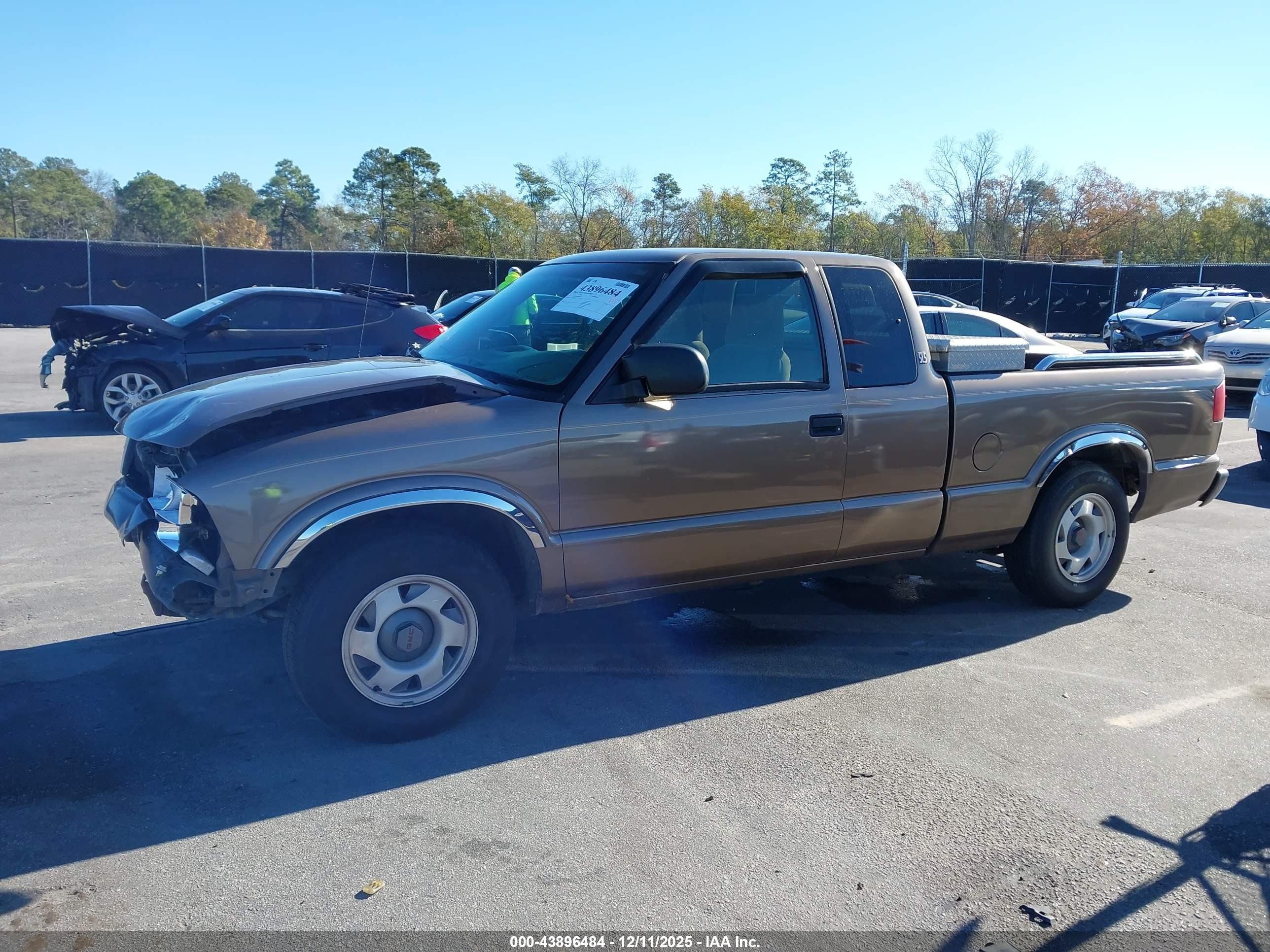 1999 Gmc Sonoma Sls Brown vin: 1GTCS19XXX8513684