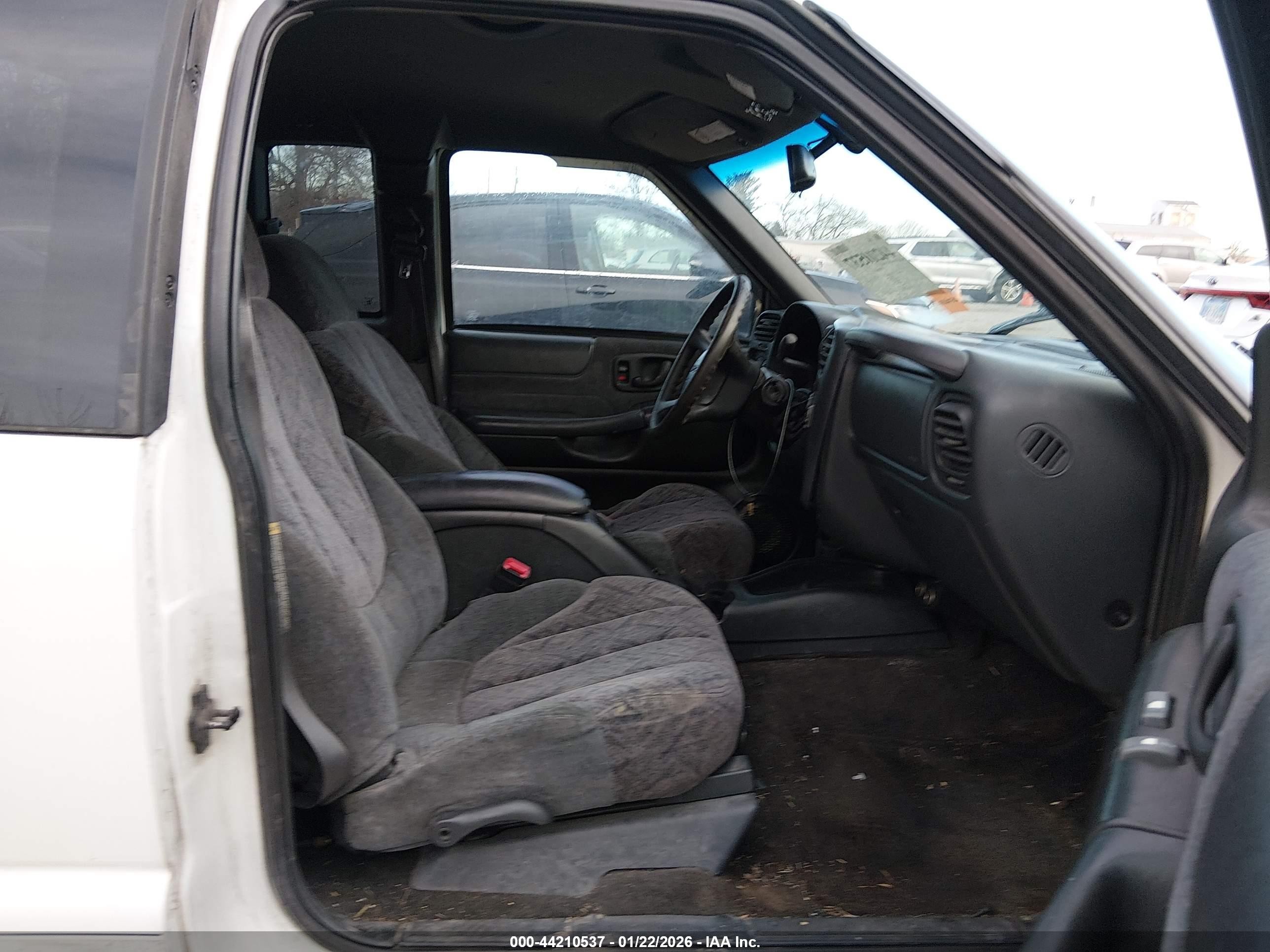 1999 Gmc Sonoma Sls Белый vin: 1GTCS19XXX8534115