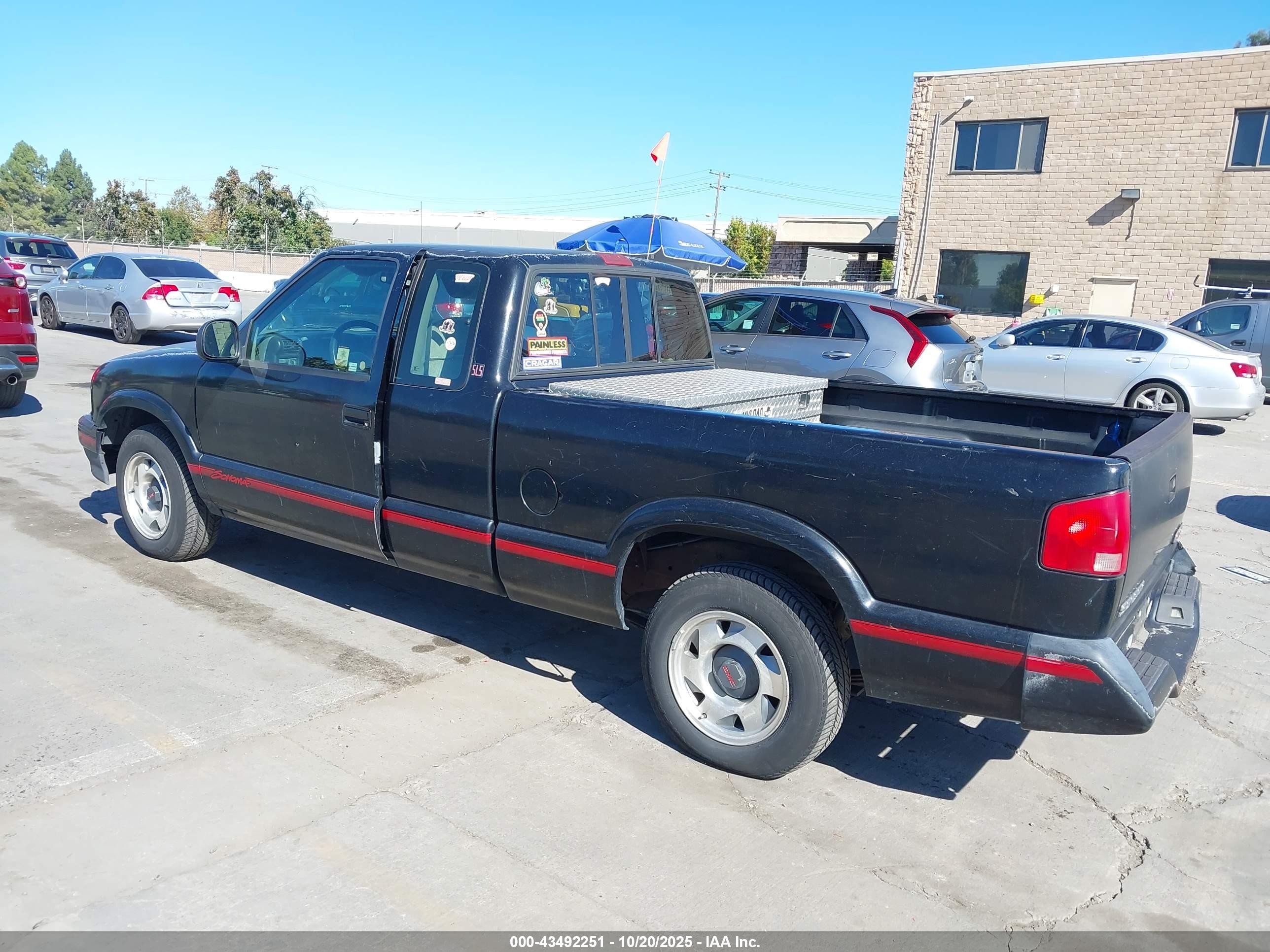 1994 Gmc Sonoma   Black vin: 1GTCS19Z4RK500355