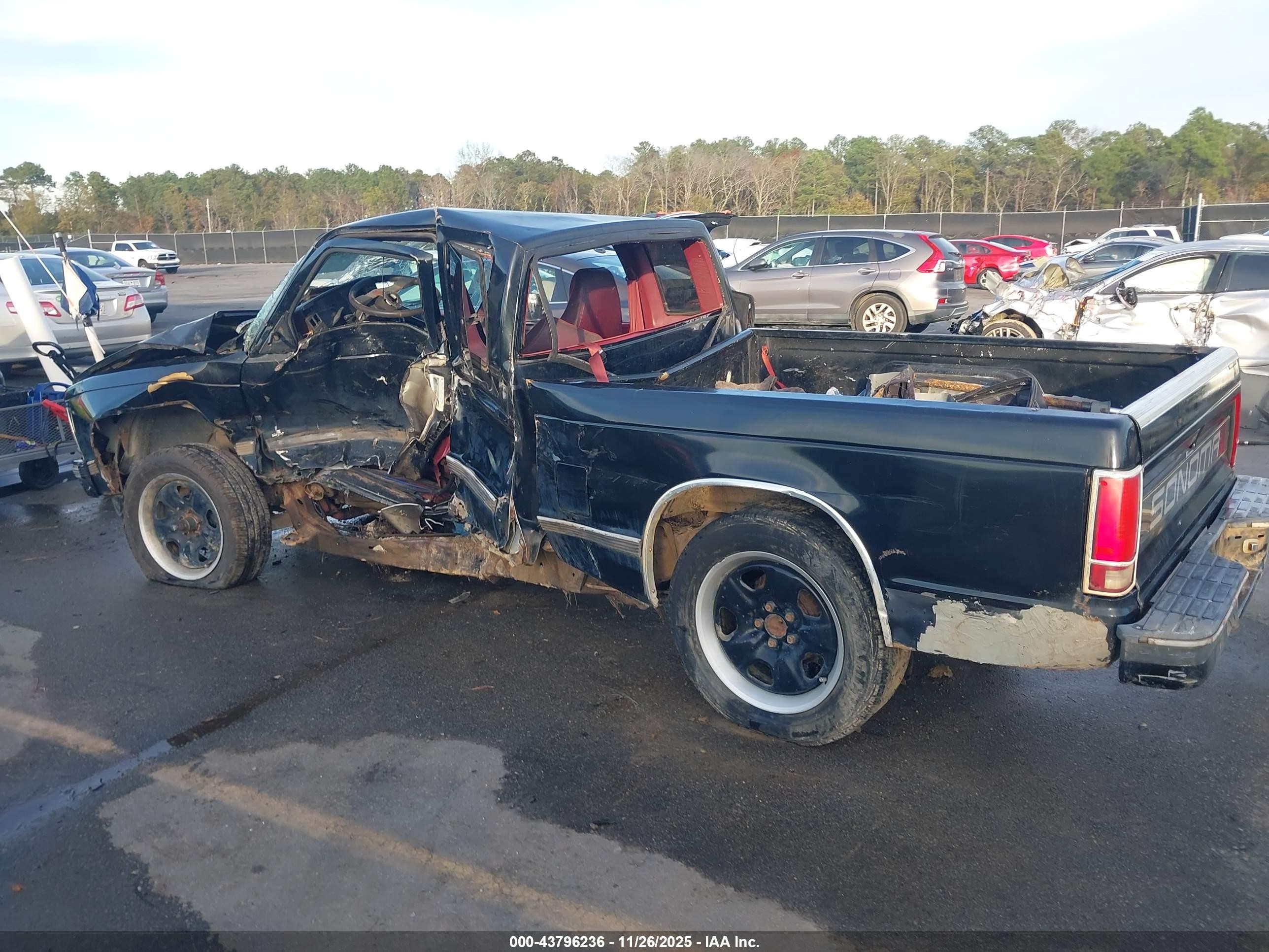 1991 Gmc Sonoma   Black vin: 1GTCS19ZXM2544532