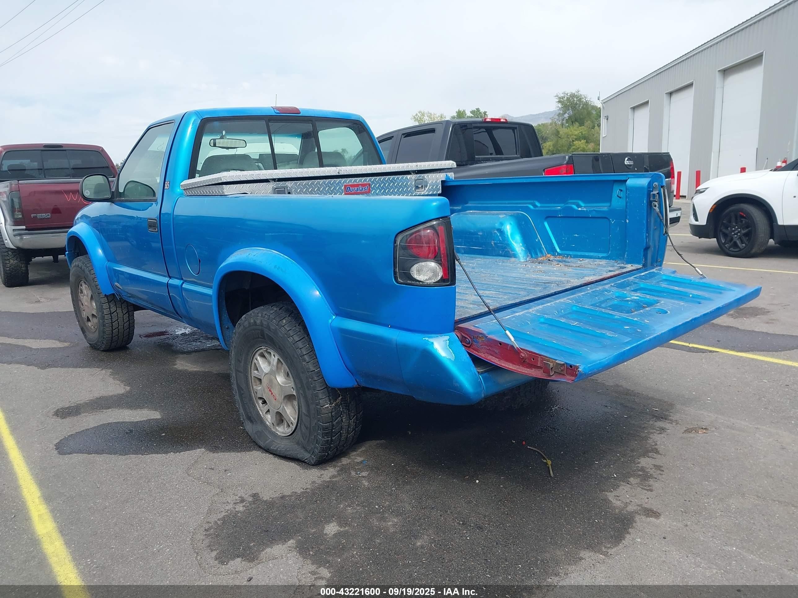 1994 Gmc Sonoma   Синий vin: 1GTCT14W6R8527905