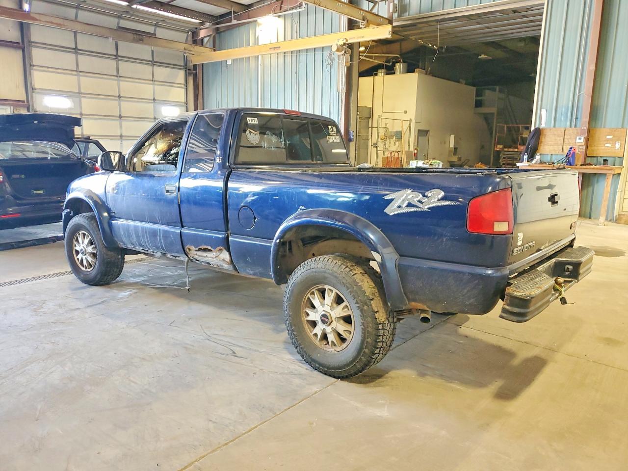 2002 Gmc Sonoma Blue vin: 1GTCT19W228246280