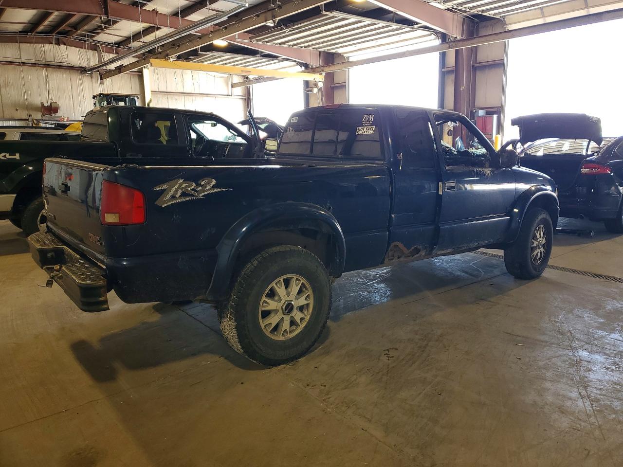 2002 Gmc Sonoma Blue vin: 1GTCT19W228246280
