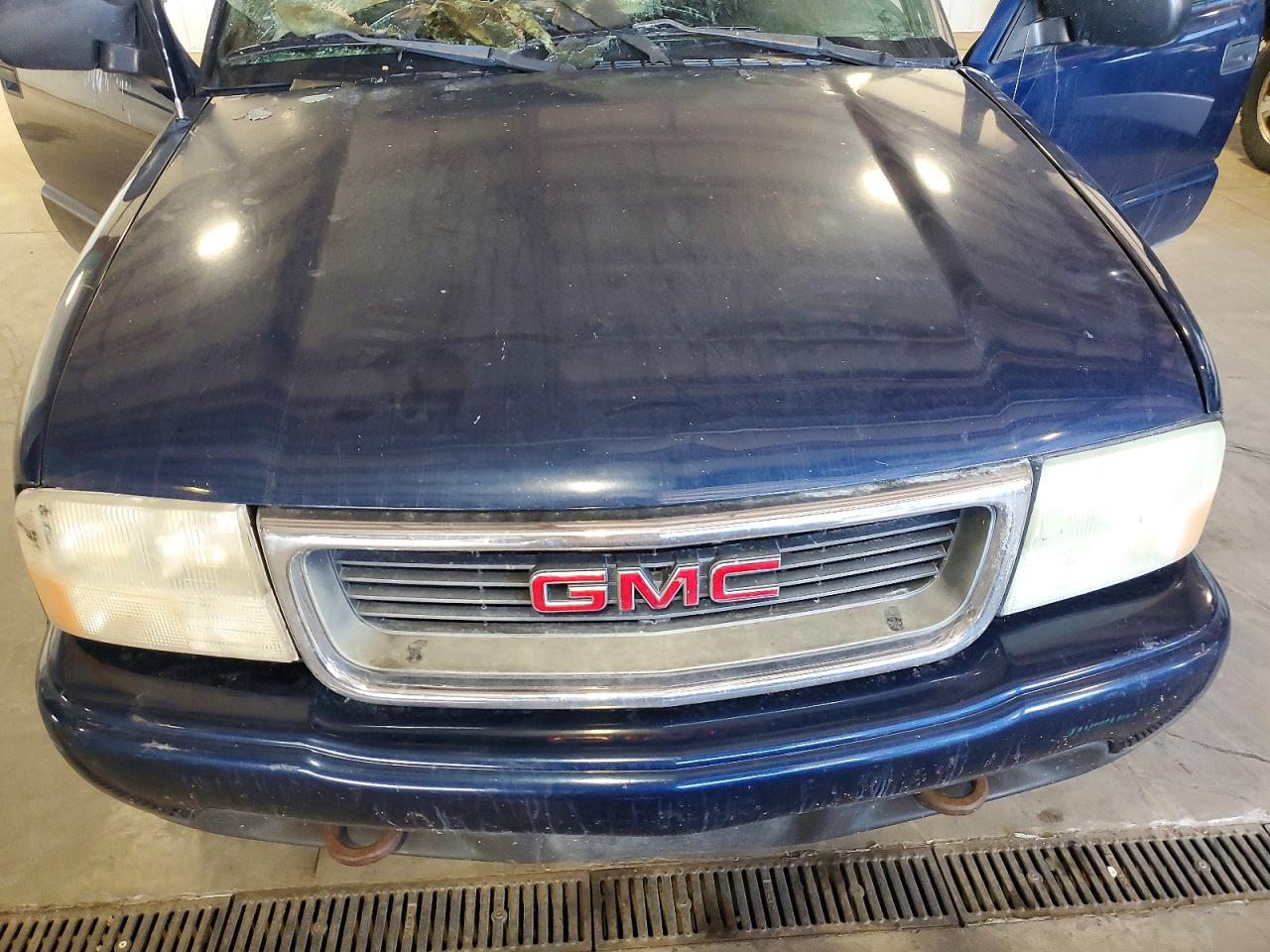 2002 Gmc Sonoma Blue vin: 1GTCT19W228246280