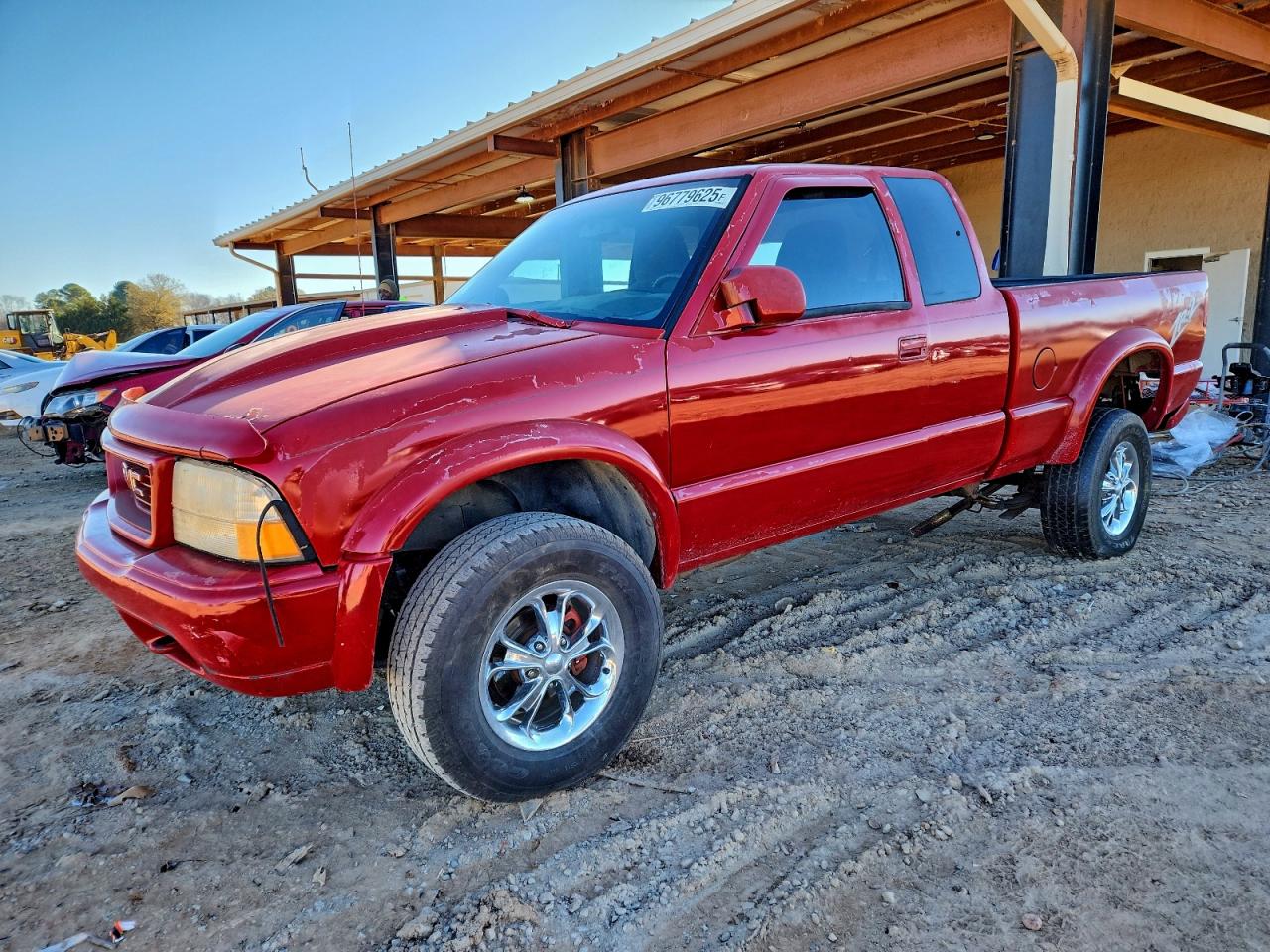 1999 Gmc Sonoma Red vin: 1GTCT19W5X8501639