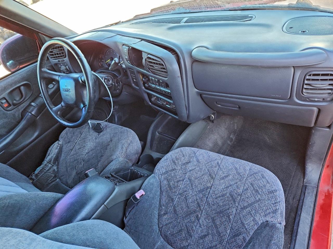 1999 Gmc Sonoma Красный vin: 1GTCT19W5X8501639