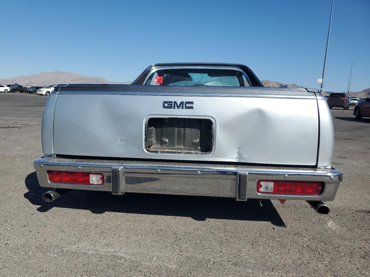 1984 Gmc Caballero Two Tone vin: 1GTCW80H7ER500918