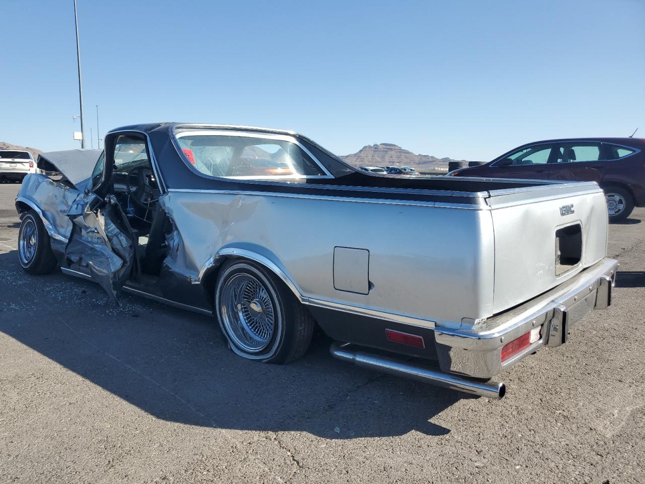 1984 Gmc Caballero Two Tone vin: 1GTCW80H7ER500918