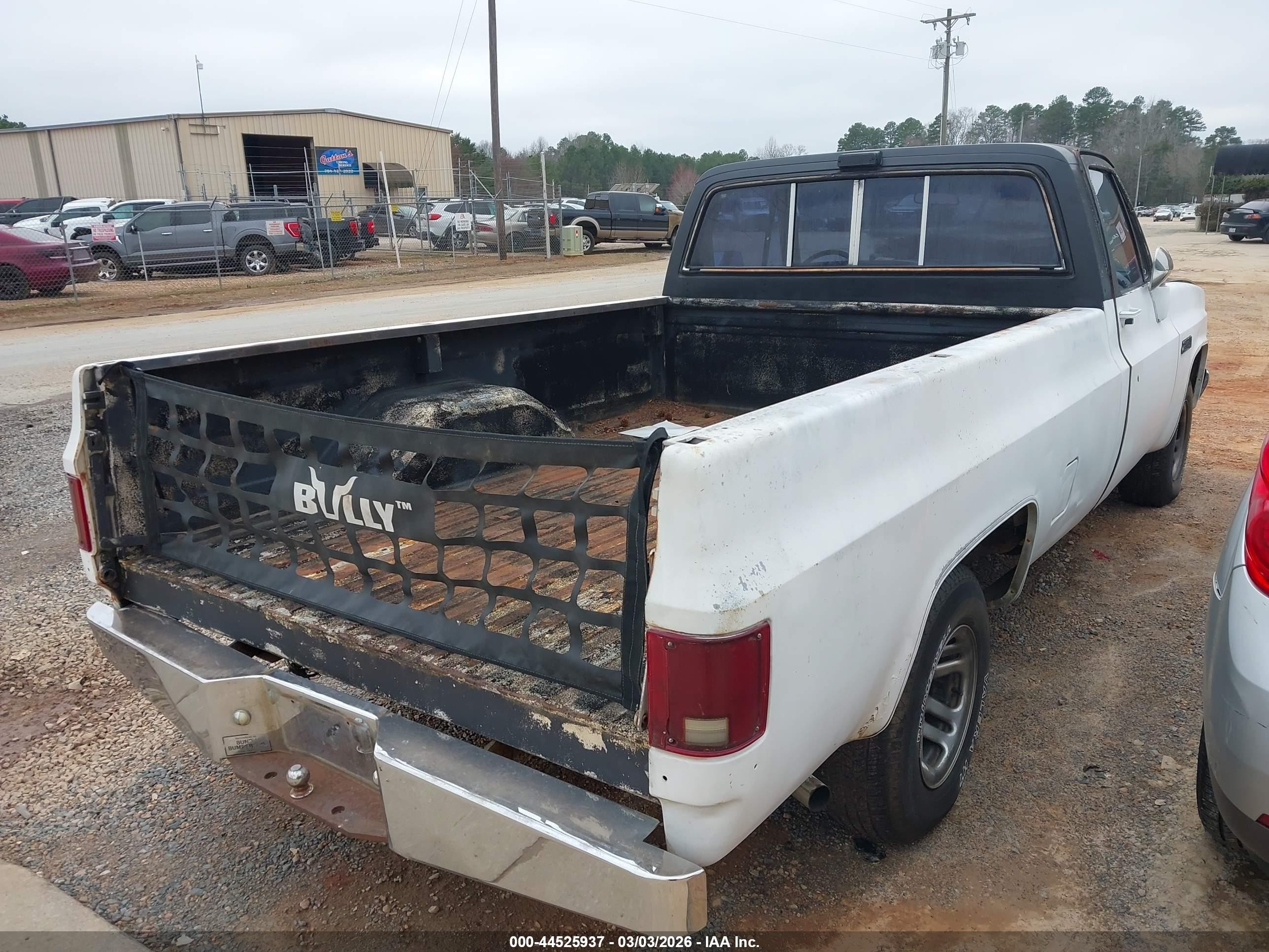 1985 Gmc C1500   White vin: 1GTDC14H0FS502910
