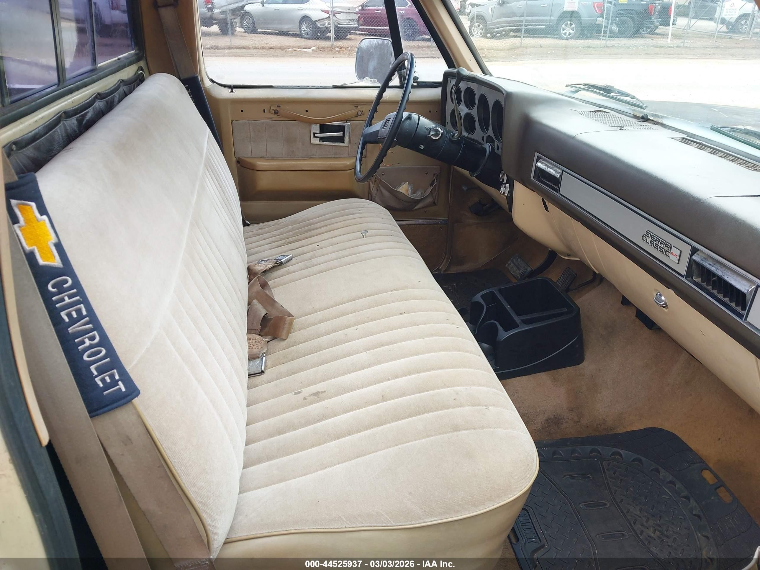 1985 Gmc C1500   White vin: 1GTDC14H0FS502910