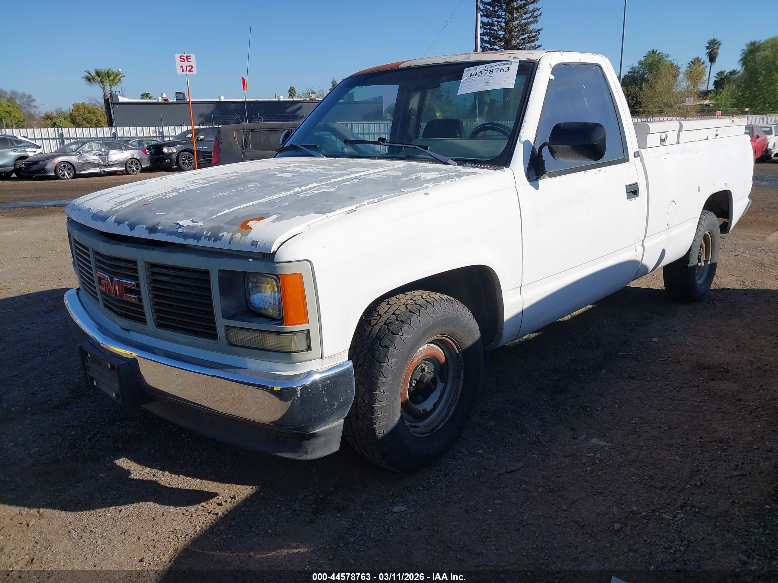 1992 Gmc Sierra C1500 Белый vin: 1GTDC14H1NE550963