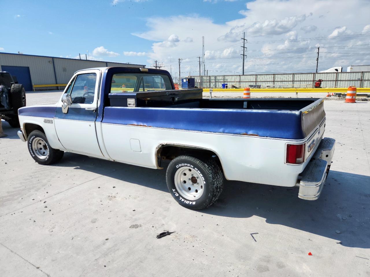 1985 Gmc C1500 White vin: 1GTDC14H2FJ510335