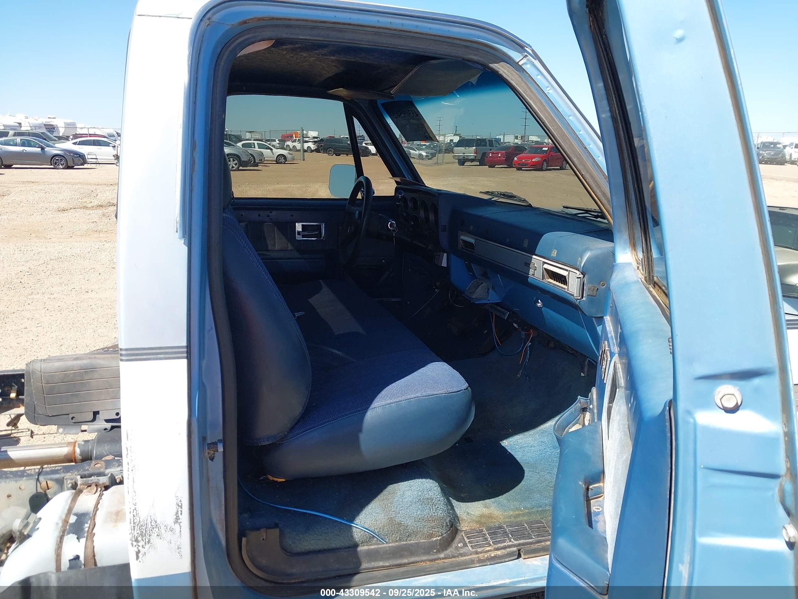 1986 Gmc C1500   White vin: 1GTDC14H5GS531756