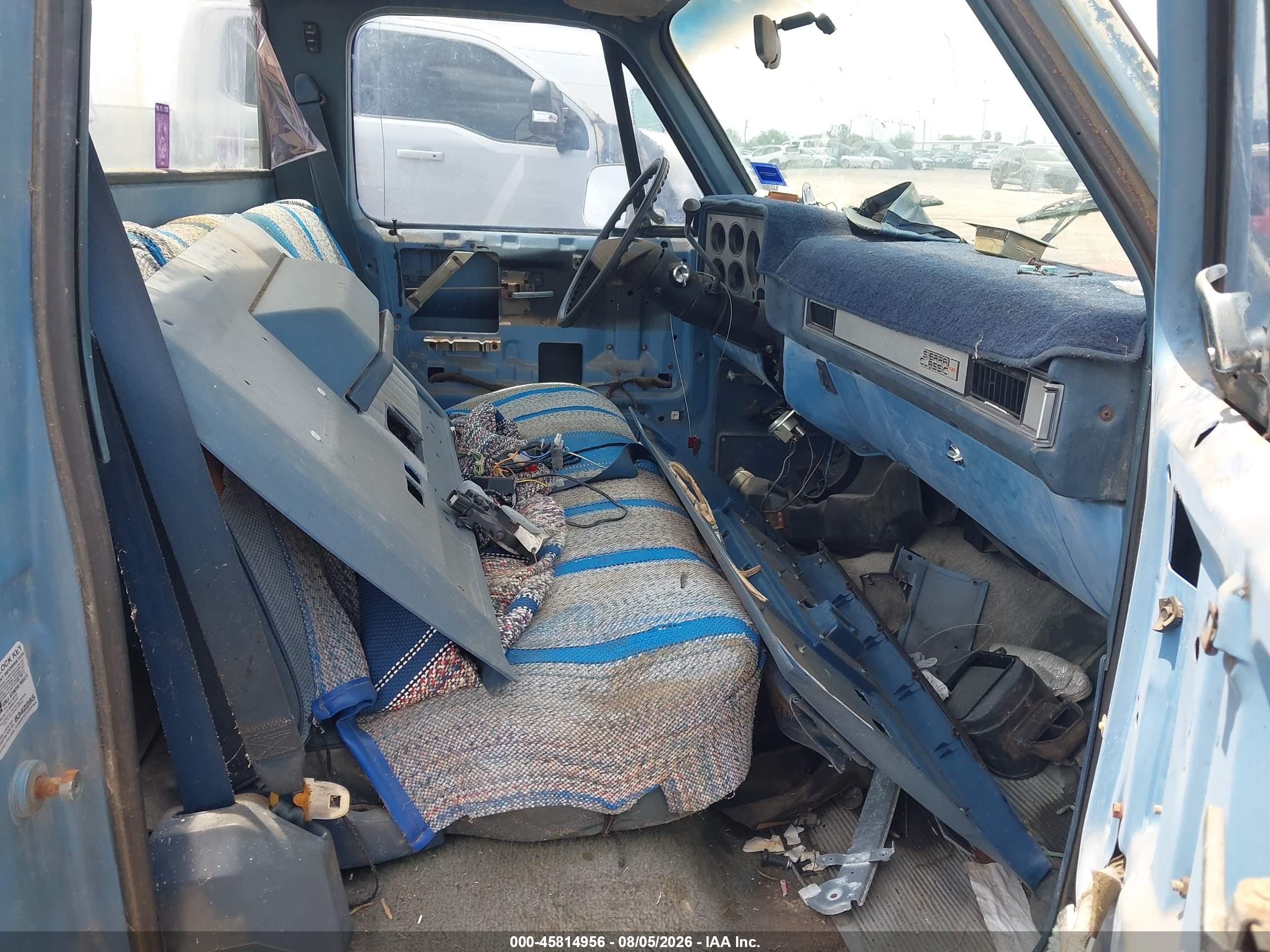 1986 Gmc C1500   Blue vin: 1GTDC14HXGJ525683