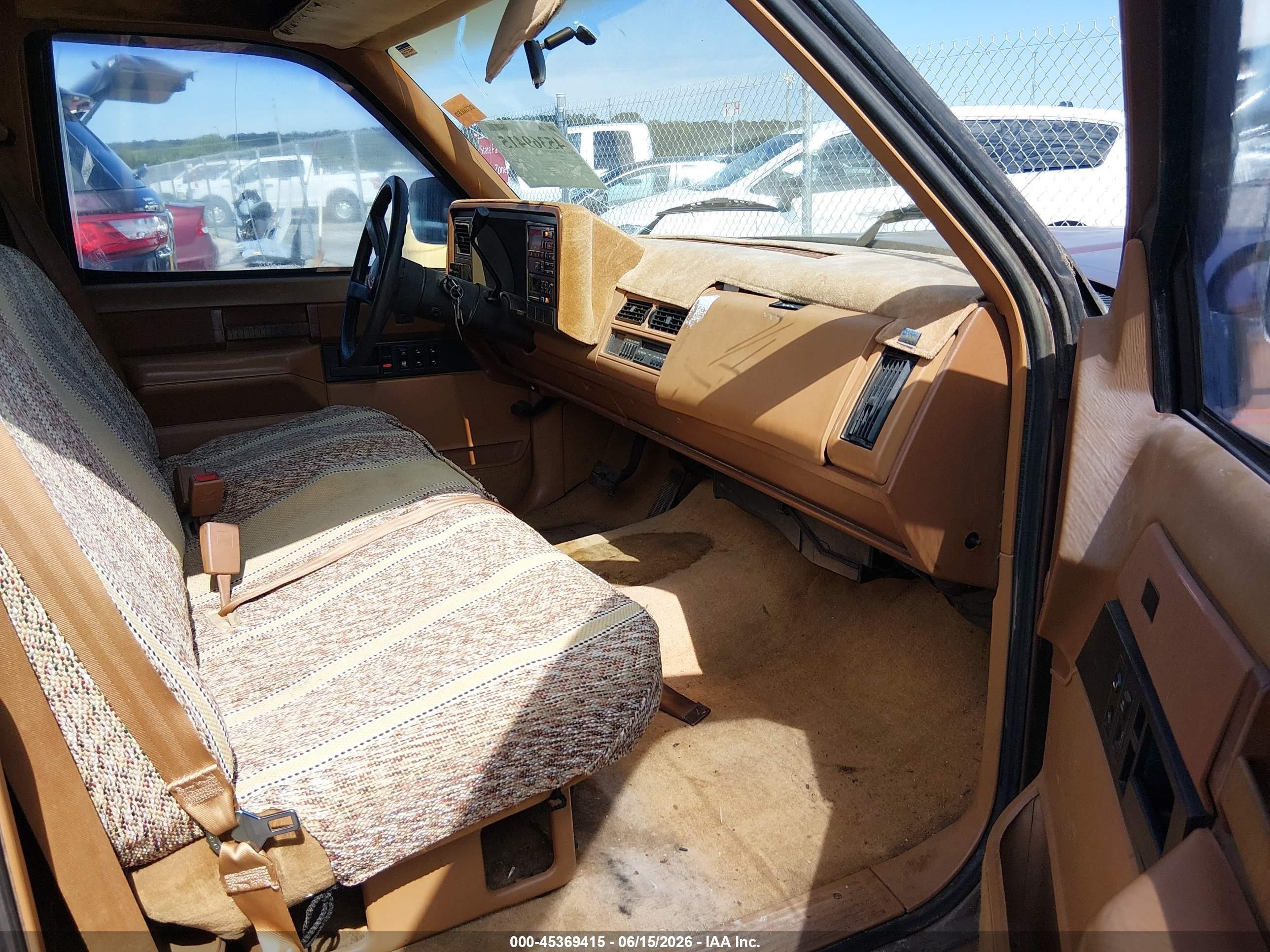 1989 Gmc Sierra C1500 Brown vin: 1GTDC14K2KZ550227