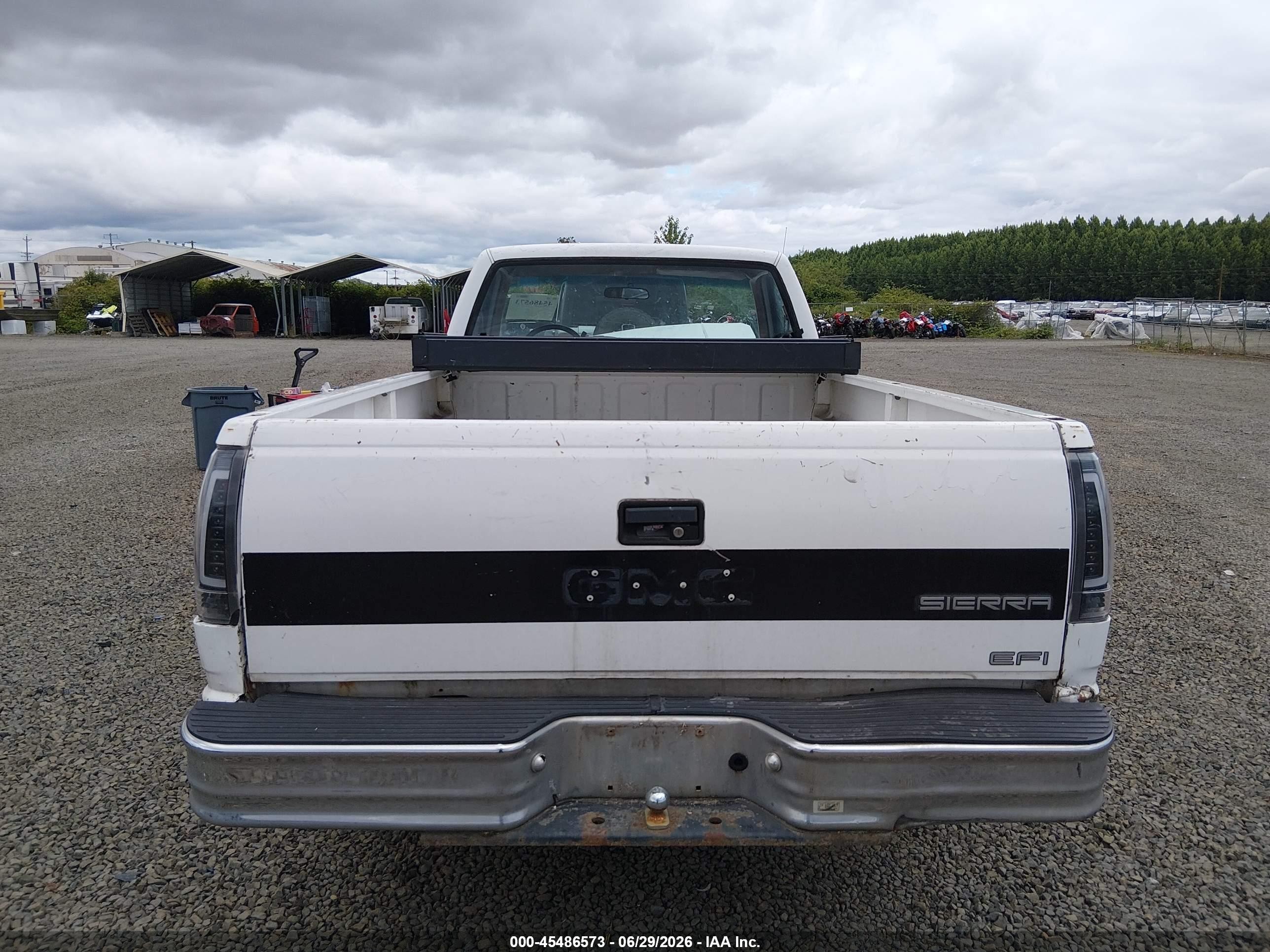 1990 Gmc Sierra C1500 White vin: 1GTDC14K2LE521965