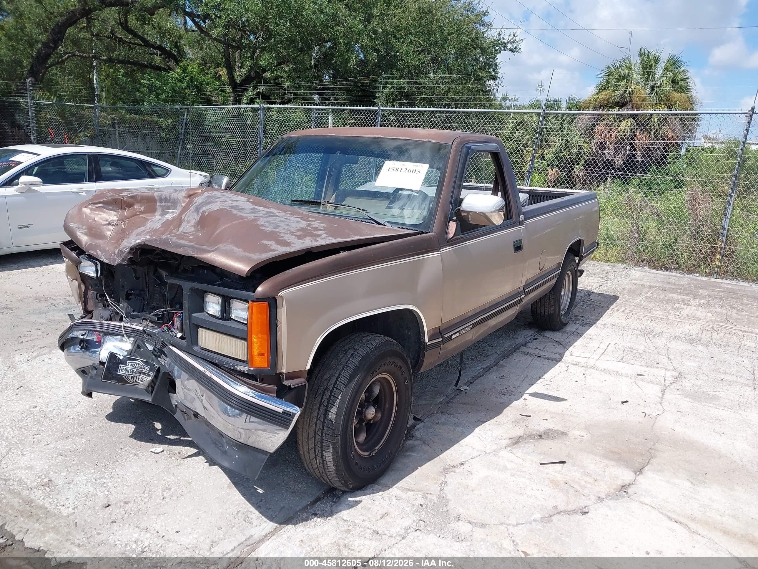1988 Gmc Gmt-400 C1500 Brown vin: 1GTDC14K3JZ560196