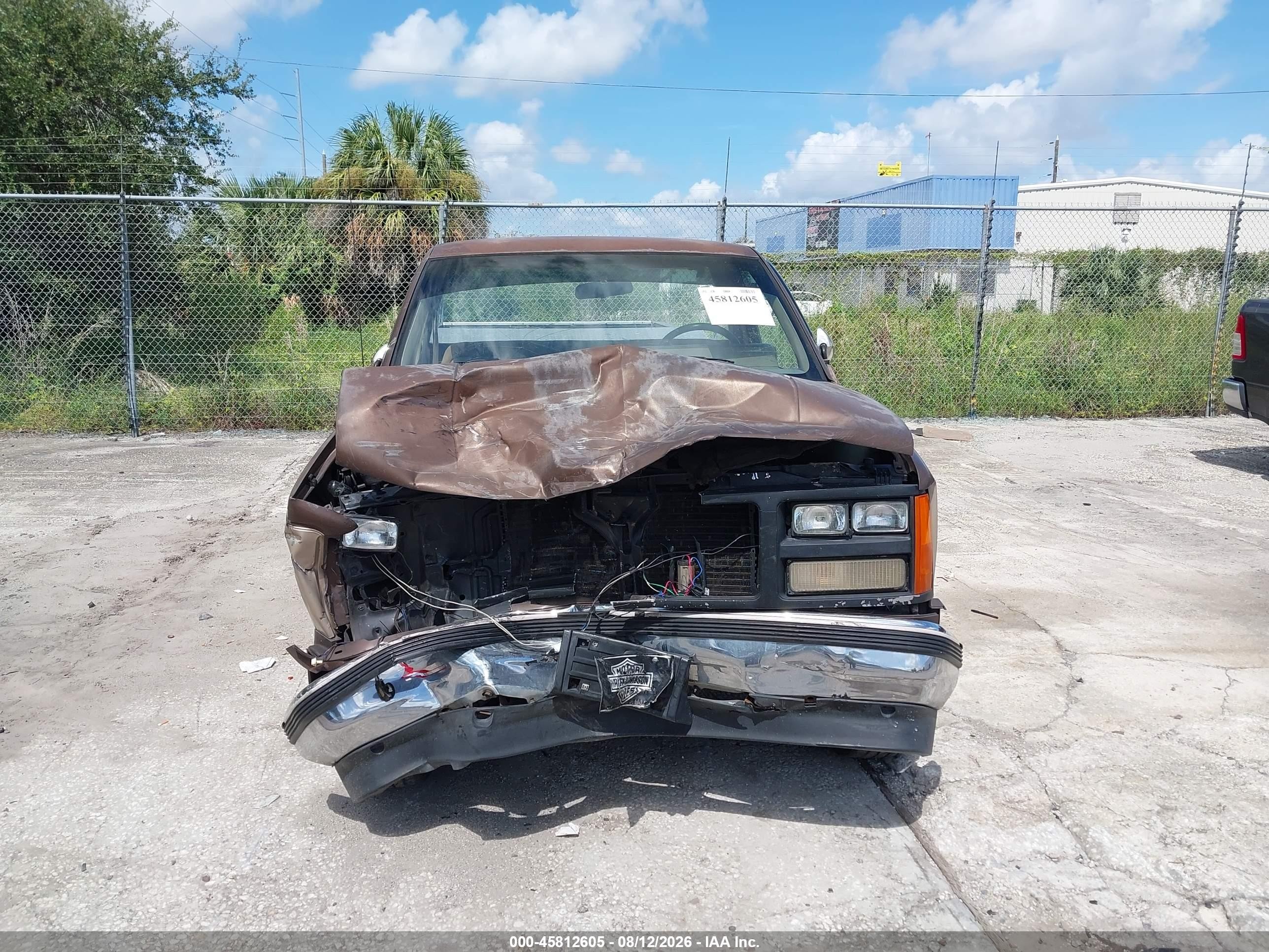 1988 Gmc Gmt-400 C1500 Brown vin: 1GTDC14K3JZ560196