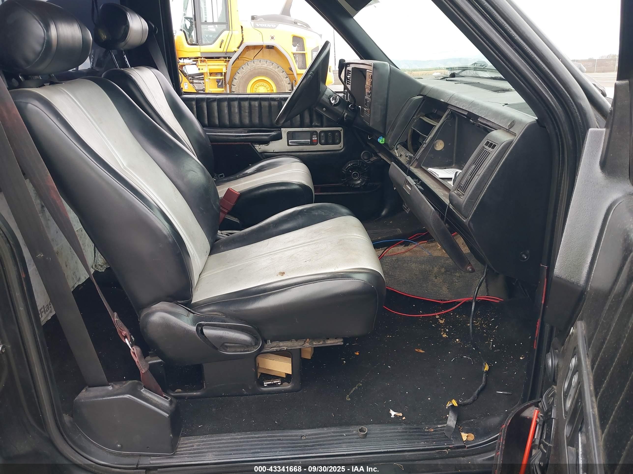 1992 Gmc Sierra C1500 Черный vin: 1GTDC14K3NZ523641