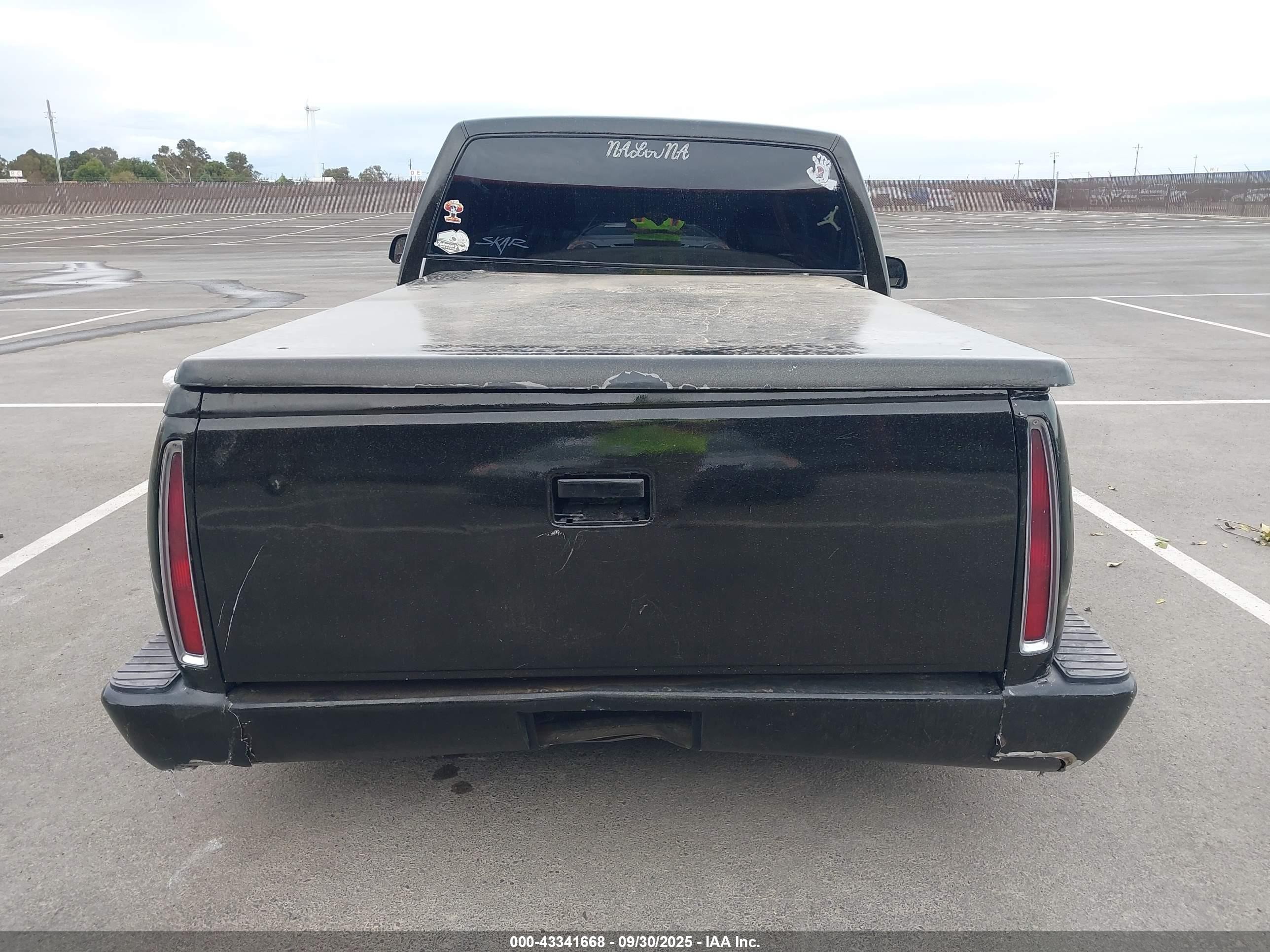 1992 Gmc Sierra C1500 Черный vin: 1GTDC14K3NZ523641