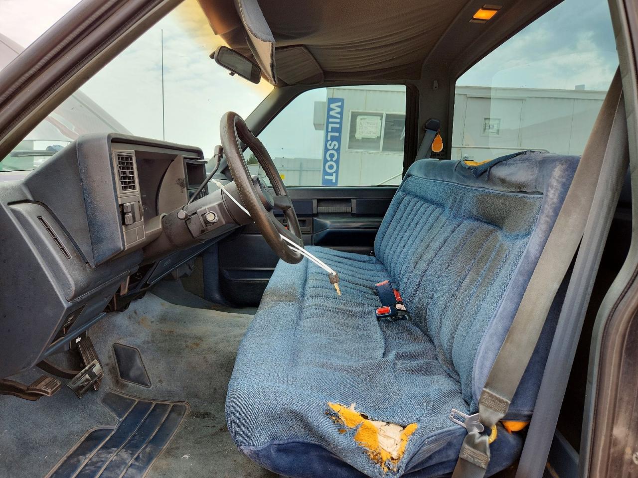 1989 Gmc Sierra C1500 Blue vin: 1GTDC14K5KZ546107