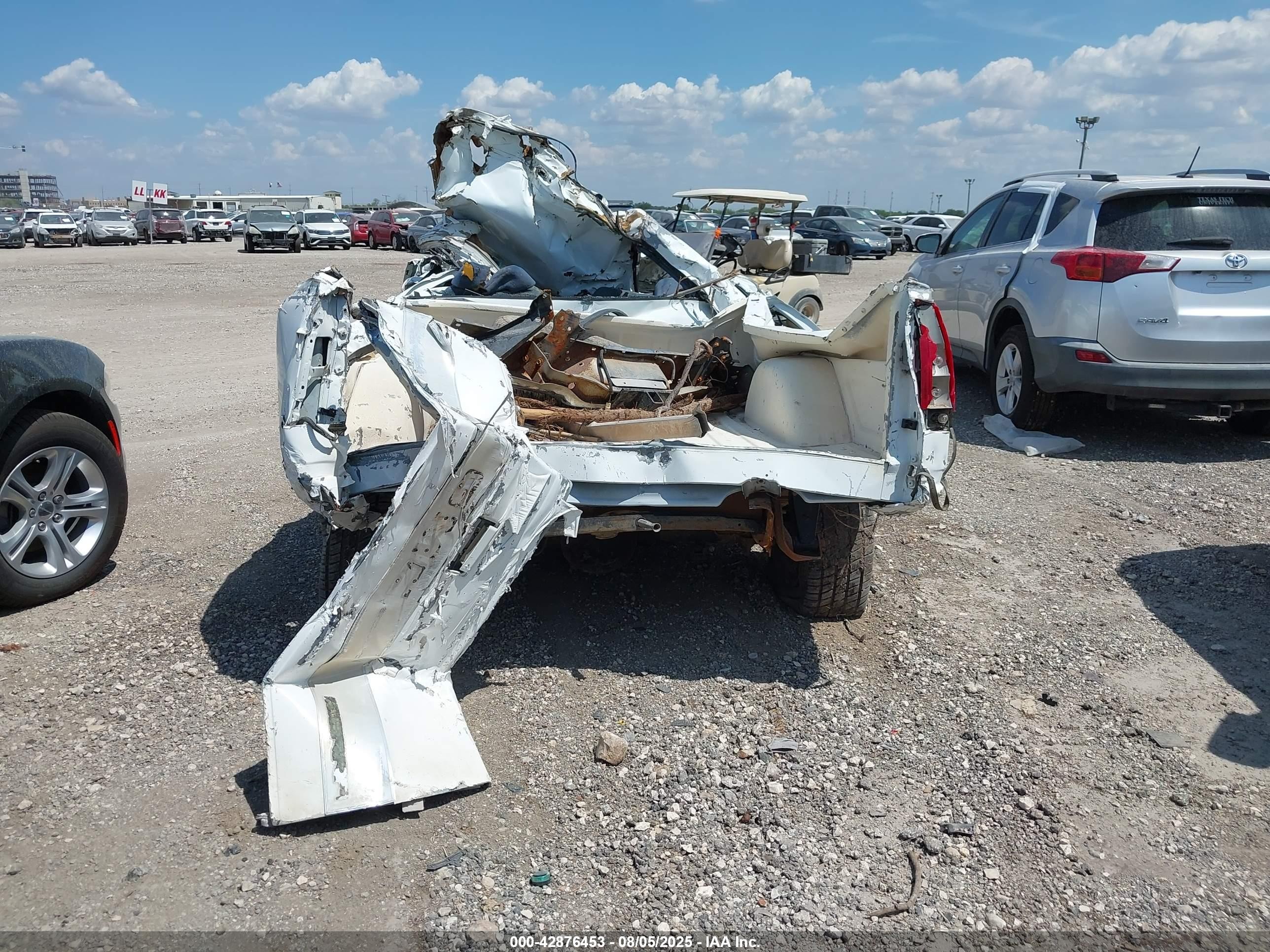 1989 Gmc Sierra C1500 White vin: 1GTDC14K8KZ542696