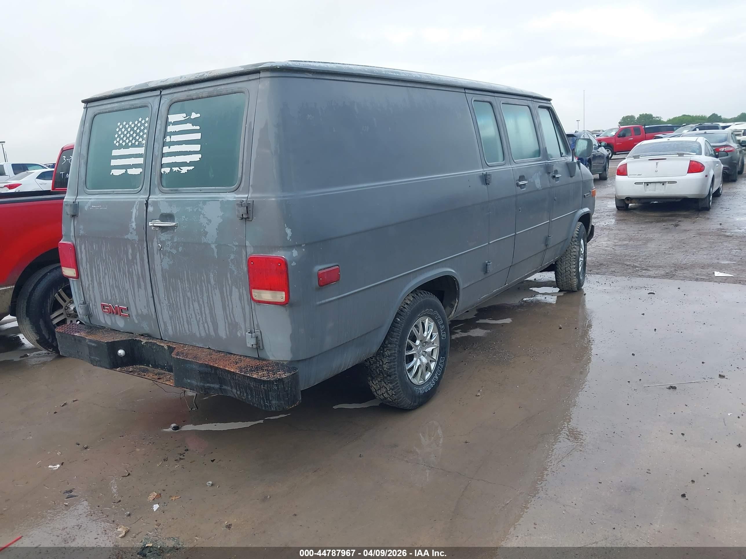 1992 Gmc Vandura G1500 Gray vin: 1GTDG15H9N7501405