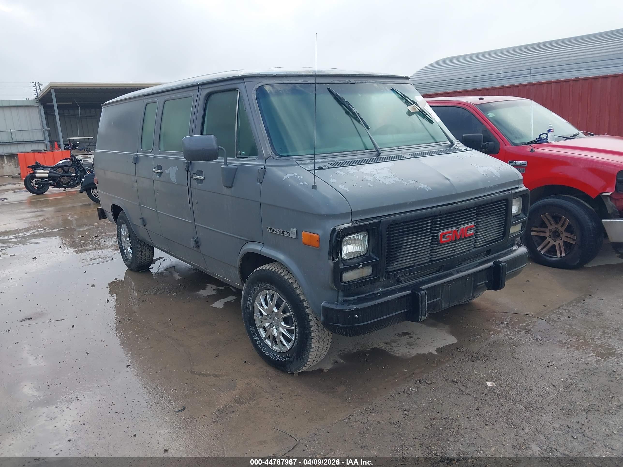 1992 Gmc Vandura G1500 Gray vin: 1GTDG15H9N7501405
