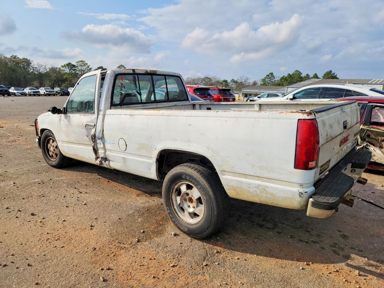 1989 Gmc Sierra K1500 White vin: 1GTDK14KXKE550034