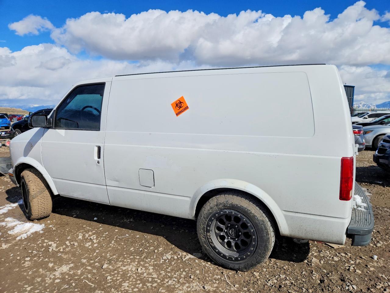 2005 Gmc Safari Xt White vin: 1GTDL19X95B508784