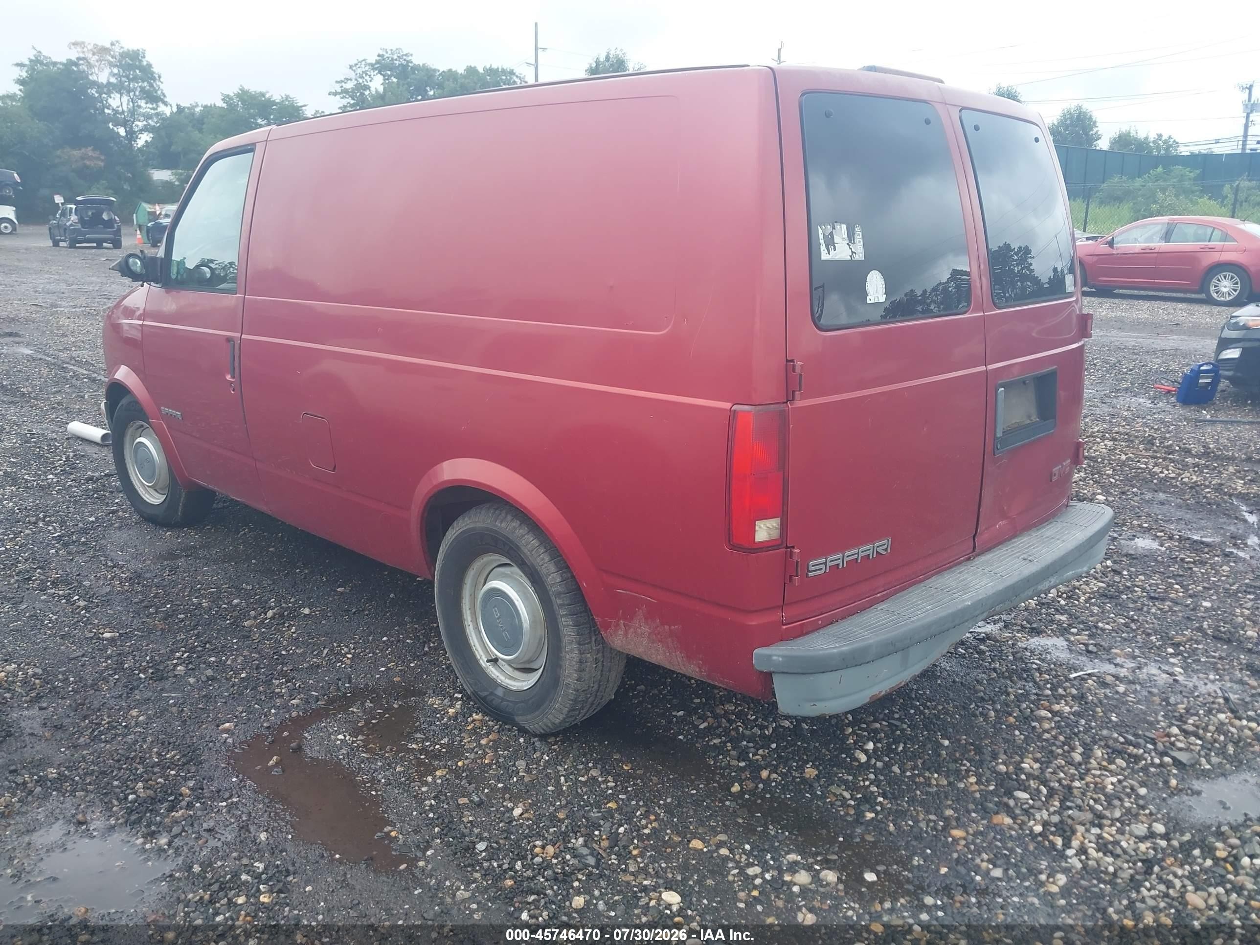 1999 Gmc Safari Standard Red vin: 1GTDM19W5XB518509