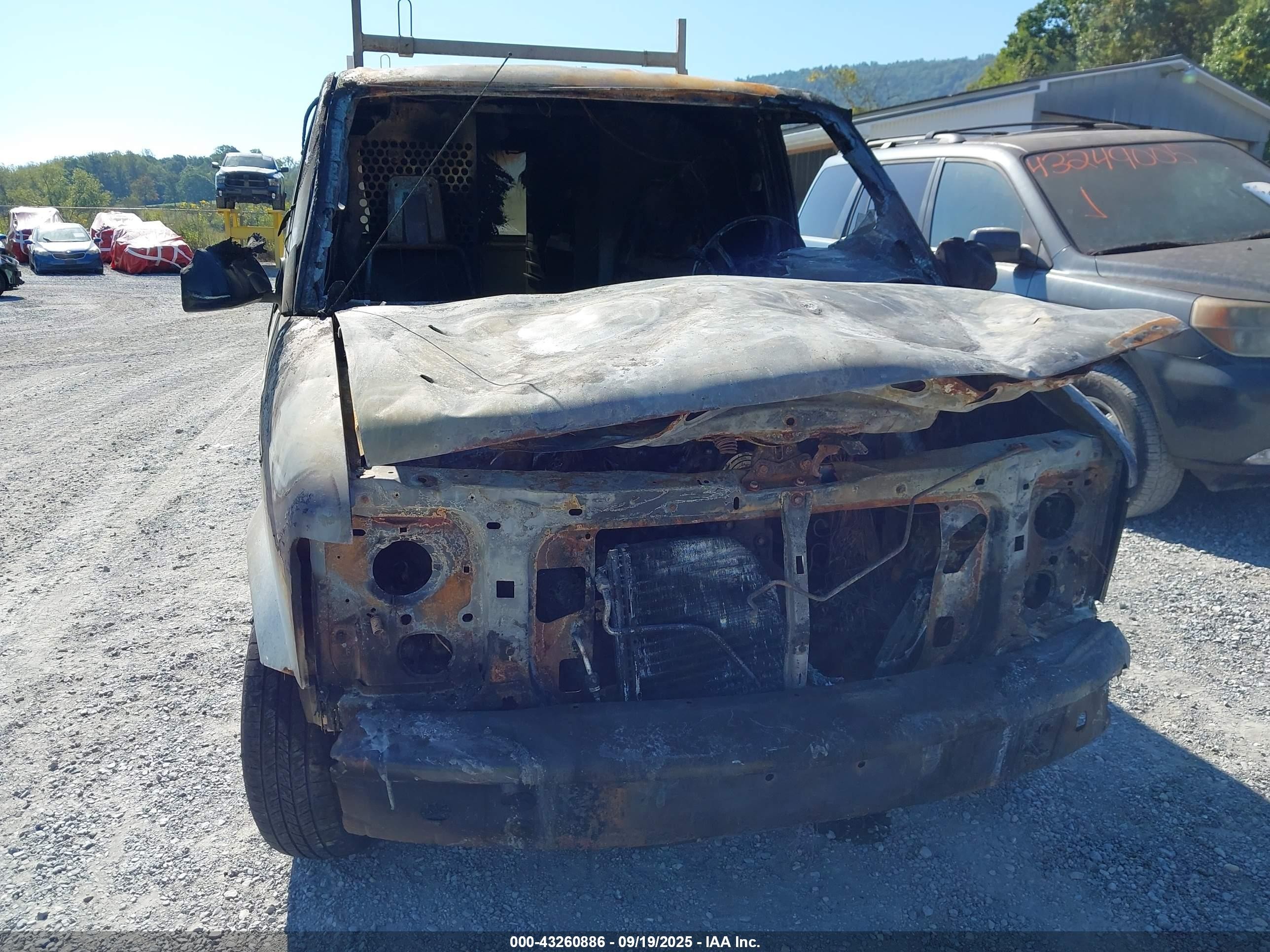 2005 Gmc Safari Standard Белый vin: 1GTDM19X35B500452