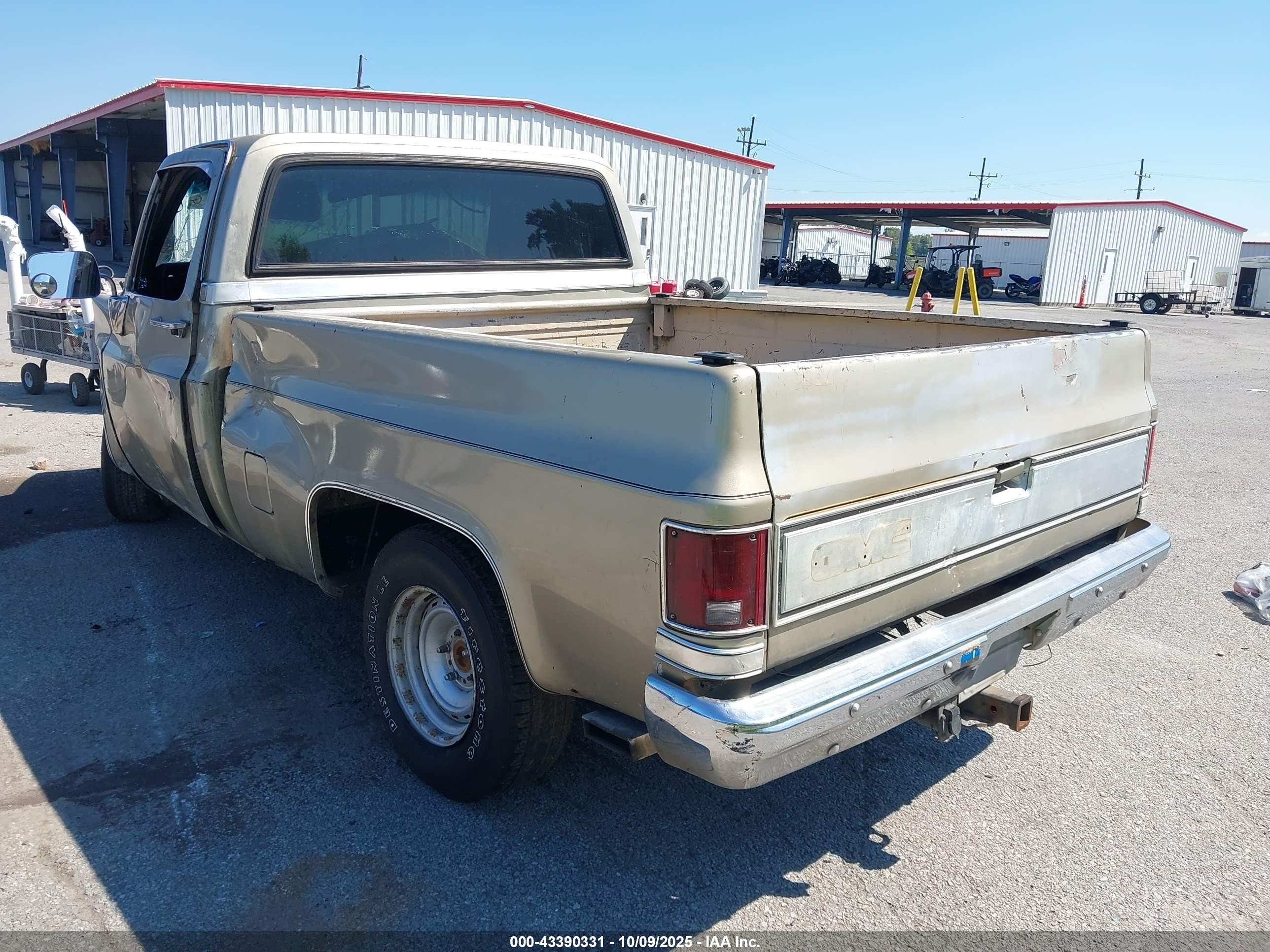 1987 Gmc R15 Conventional R1500 Tan vin: 1GTDR14K3HS503174