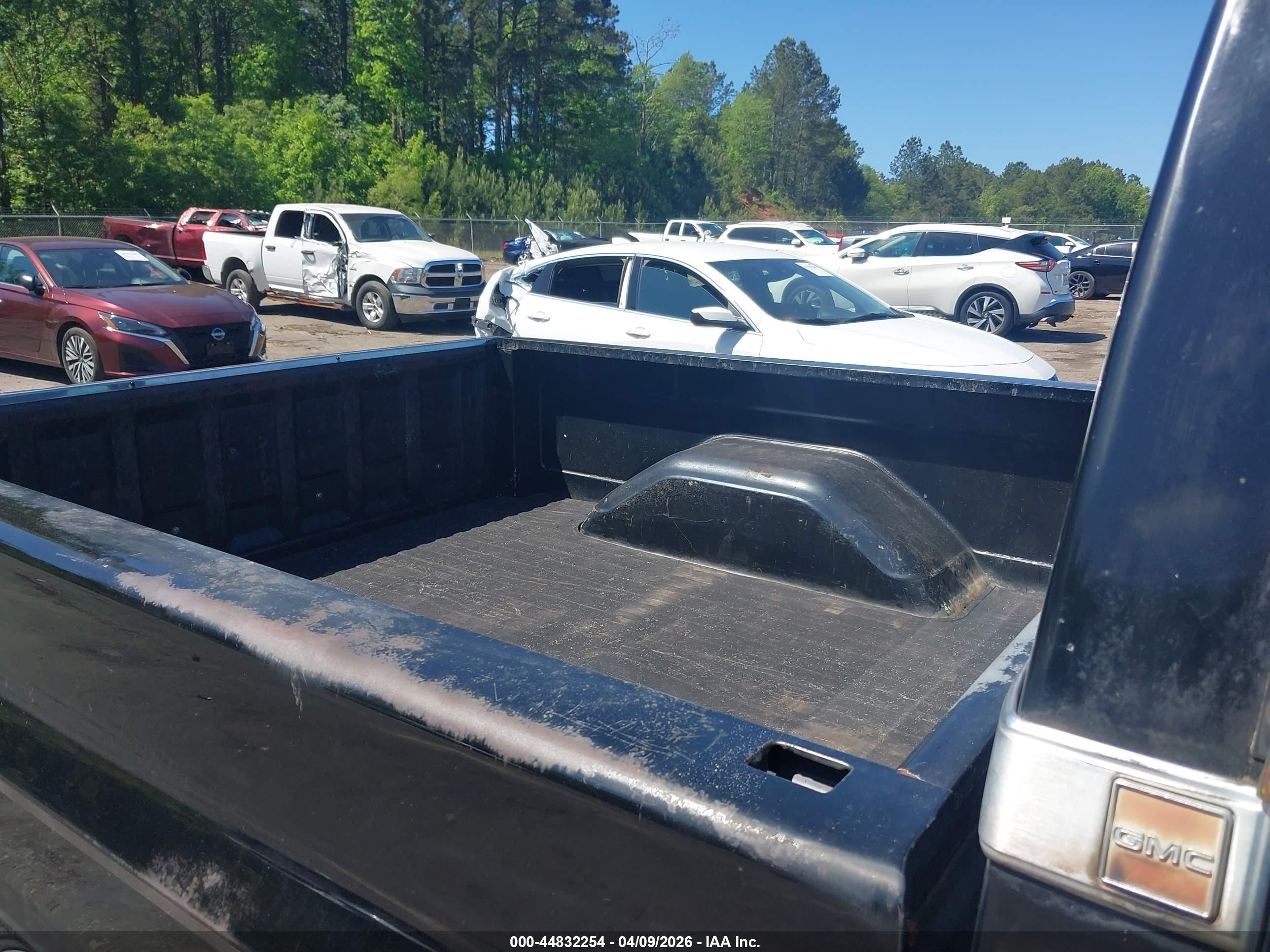 1987 Gmc R15 Conventional R1500 Black vin: 1GTDR14K8HS531309
