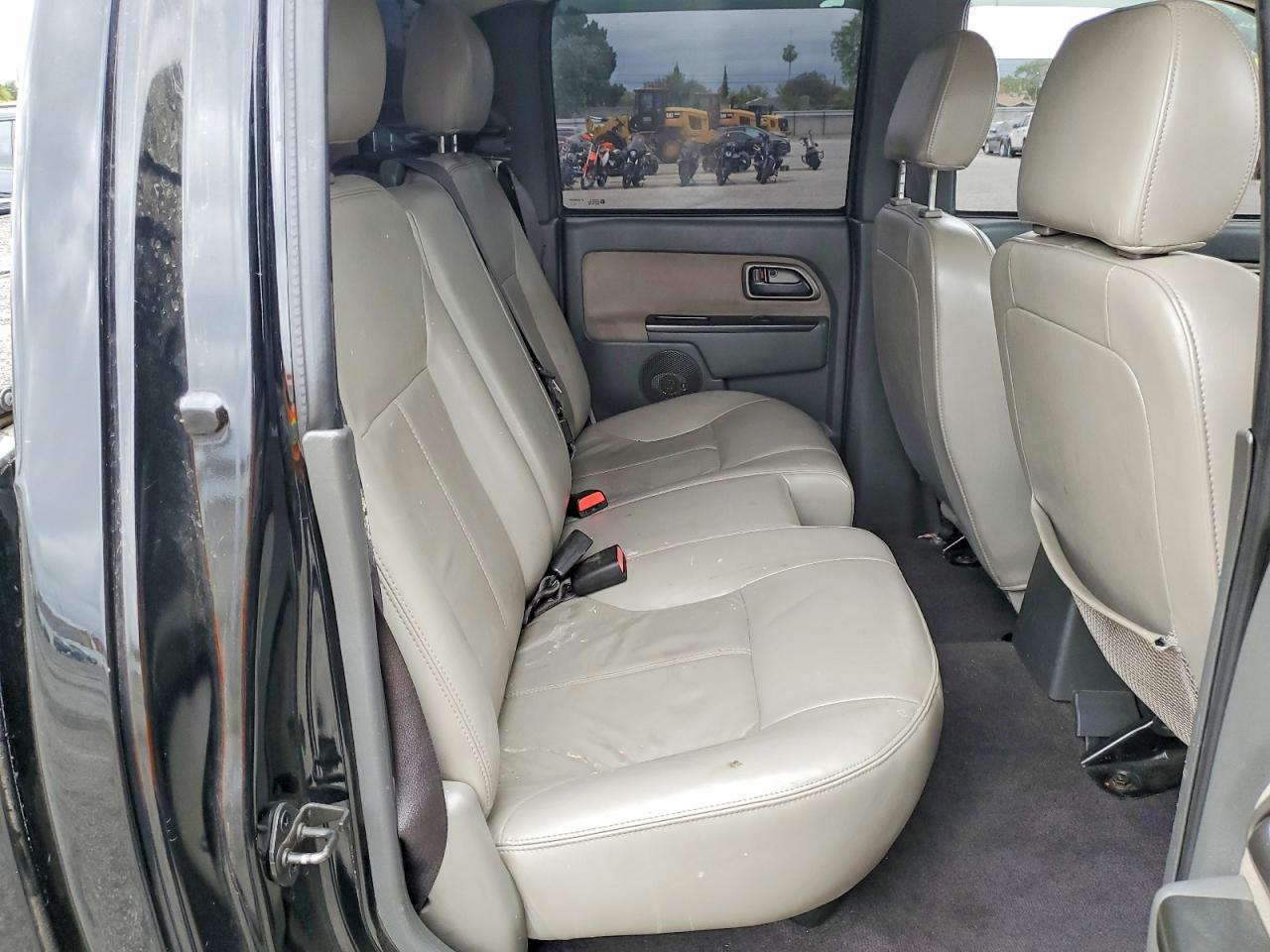 2005 Gmc Canyon Black vin: 1GTDS136X58192408