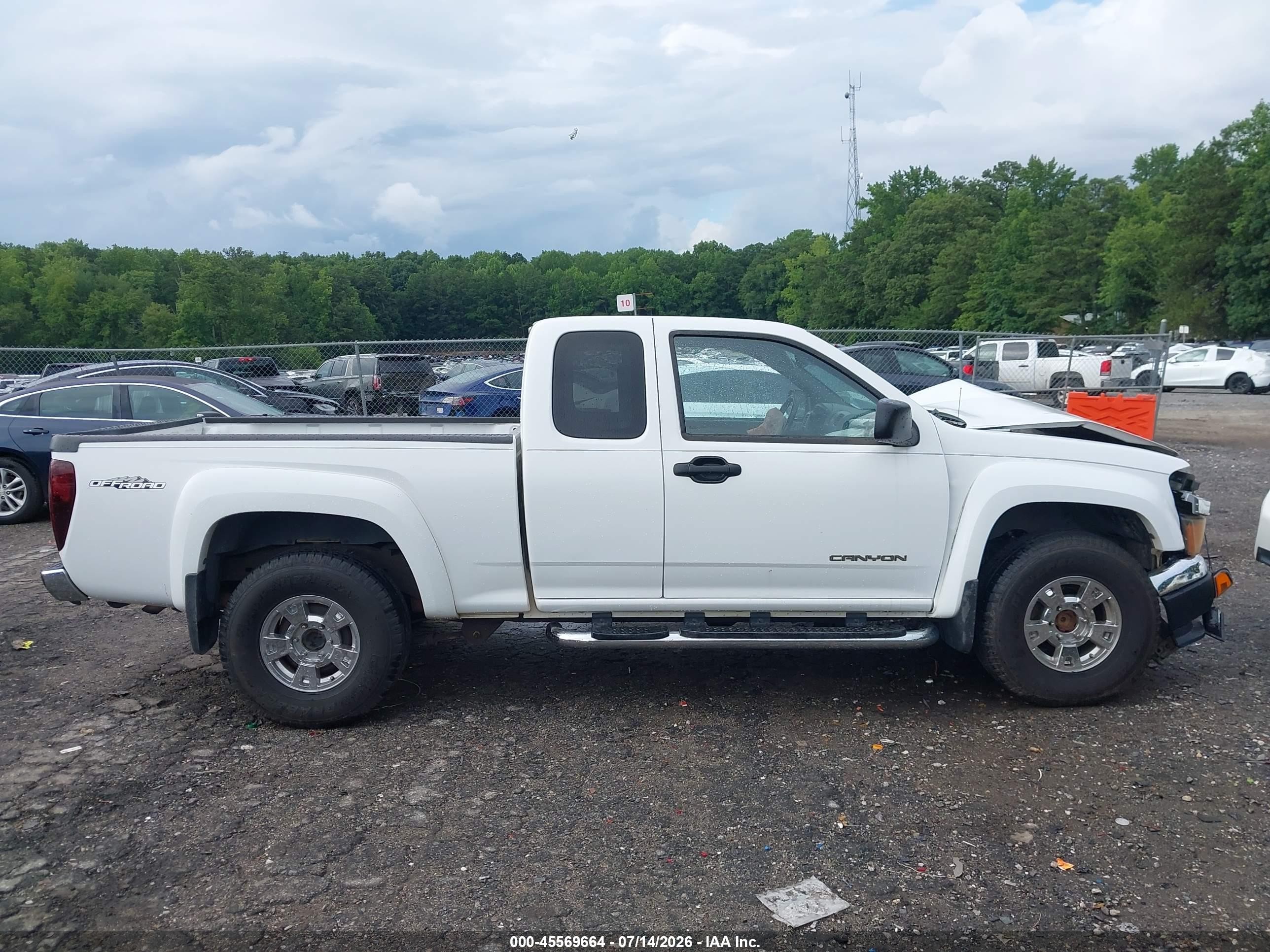 2005 Gmc Canyon Sle White vin: 1GTDS196058107633