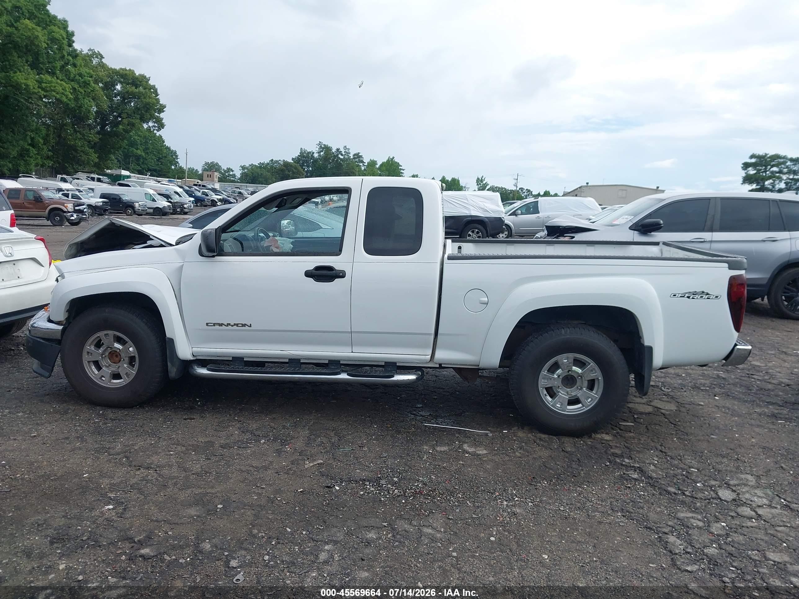 2005 Gmc Canyon Sle White vin: 1GTDS196058107633