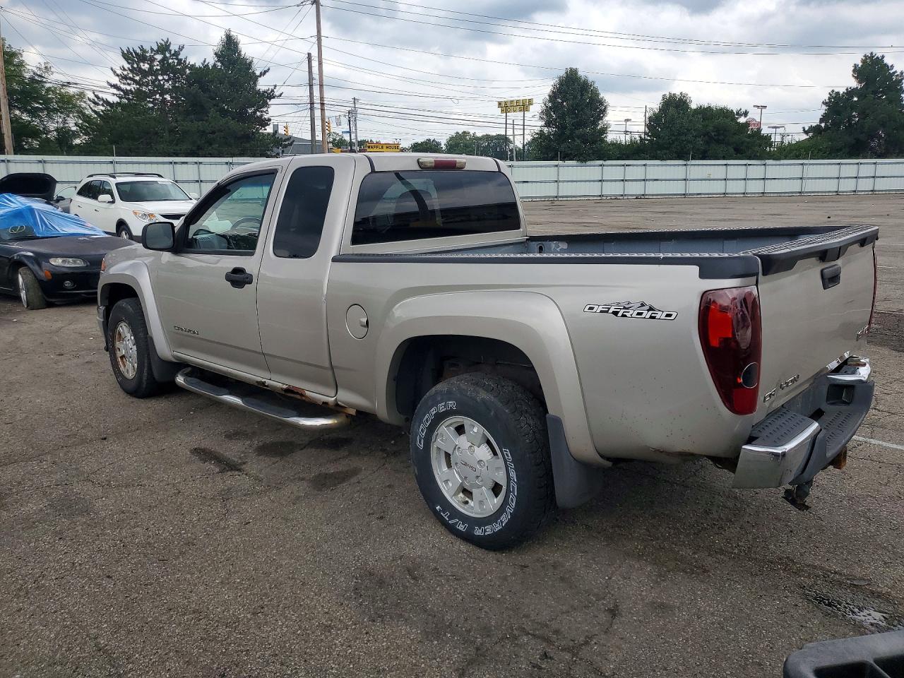 2004 Gmc Canyon Beige vin: 1GTDS196348221656