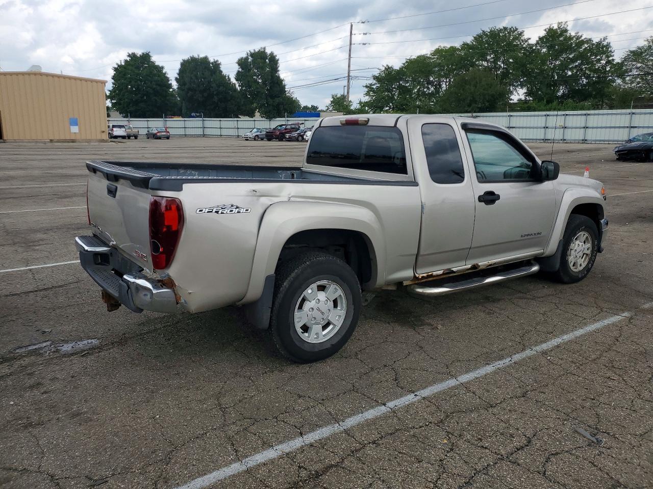 2004 Gmc Canyon Beige vin: 1GTDS196348221656
