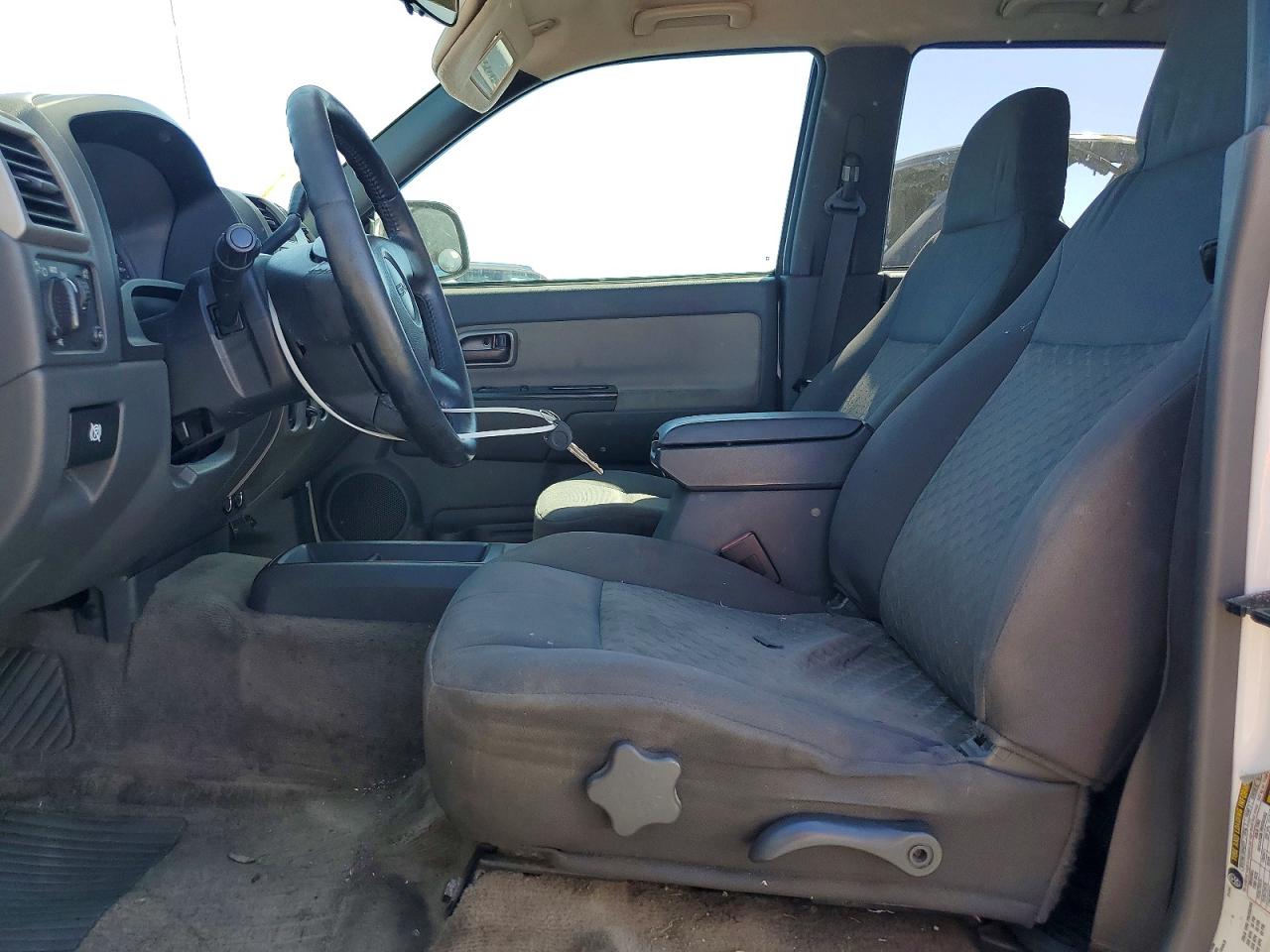 2004 Gmc Canyon Белый vin: 1GTDT136648130984