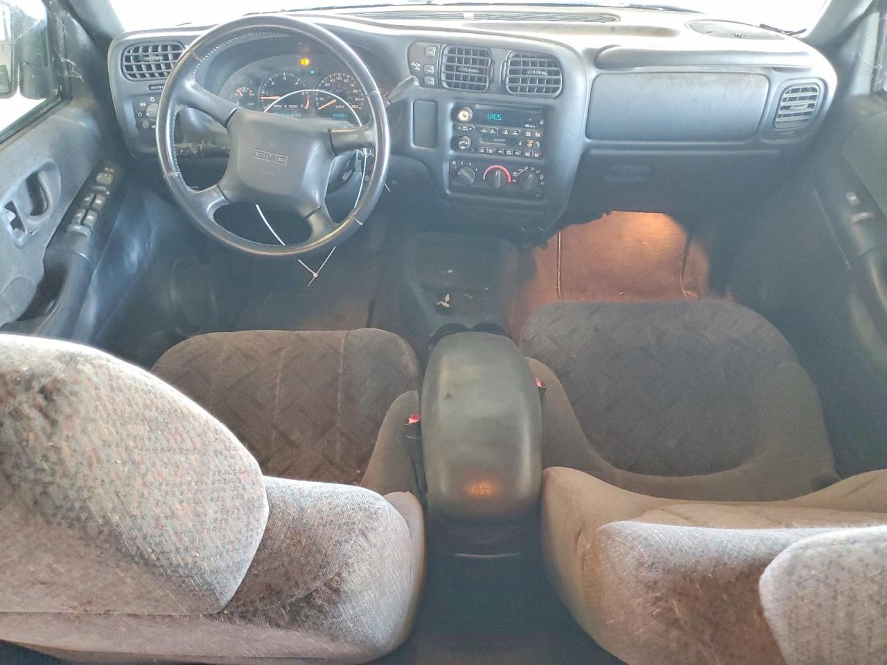 2002 Gmc Sonoma Gray vin: 1GTDT13W32K208282