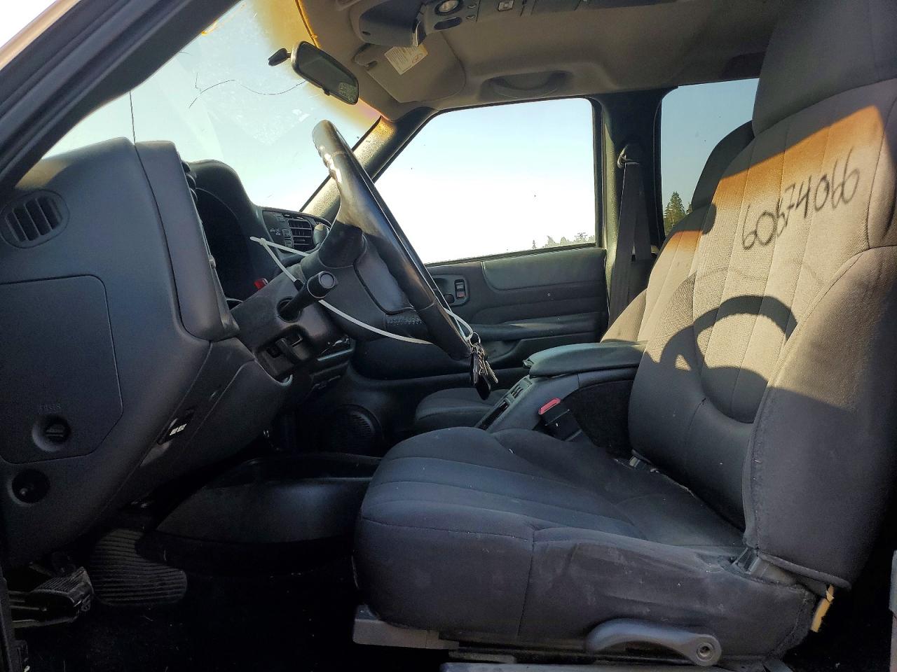 2003 Gmc Sonoma Gold vin: 1GTDT13X73K128249